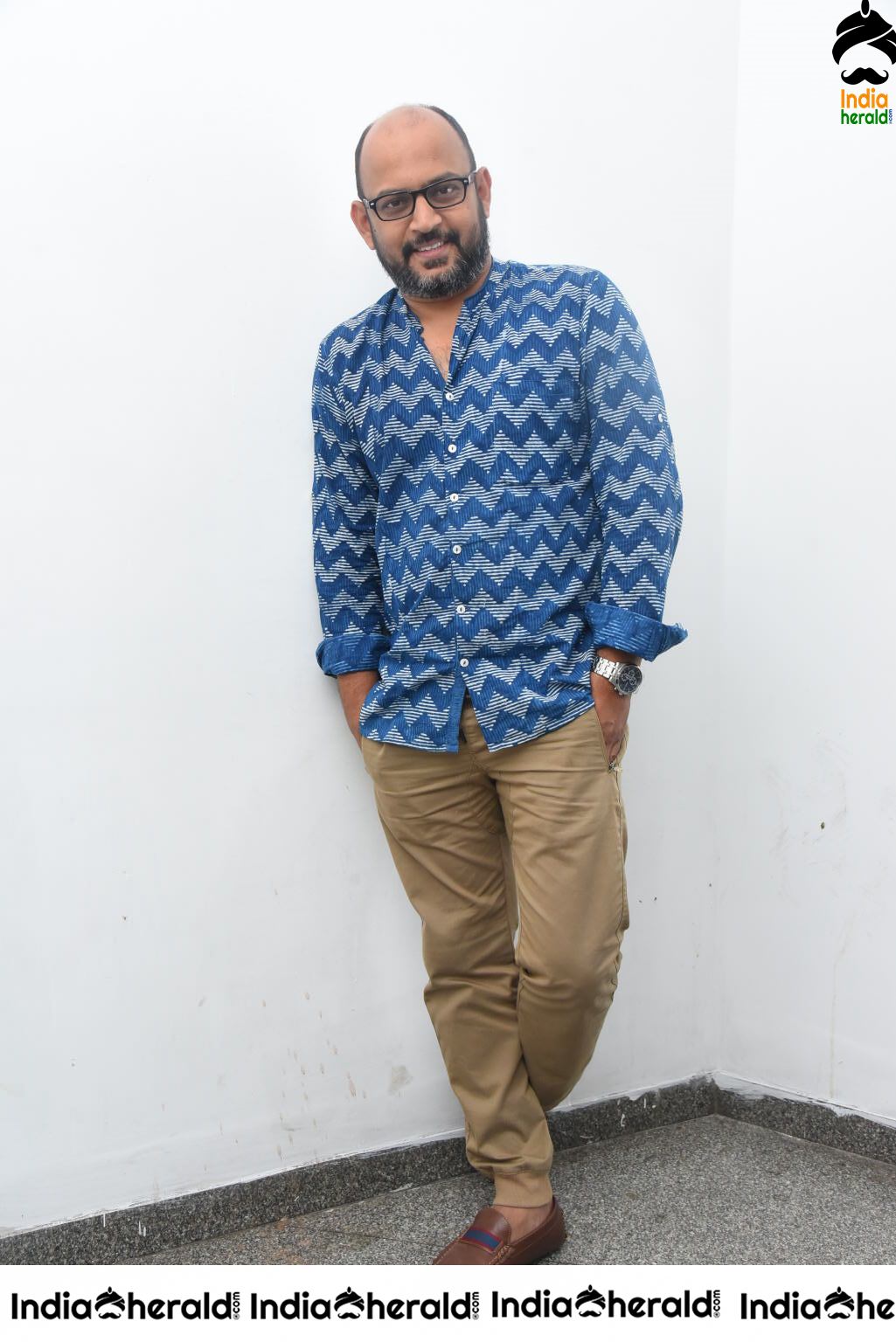 Director Vi Anand Interview Stills Set 1