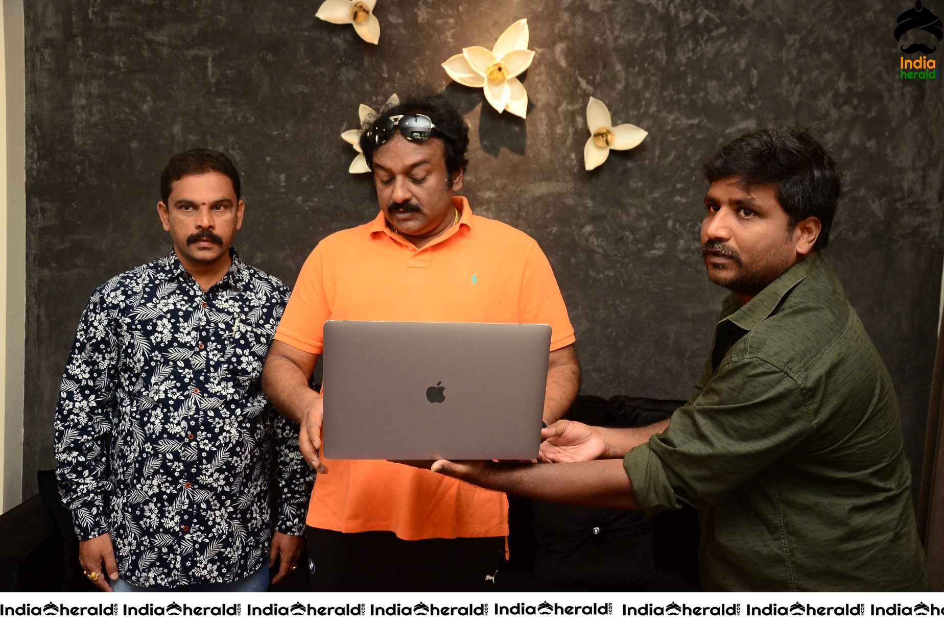 Director VV Vinayak releases Raja Narasimha Trailer