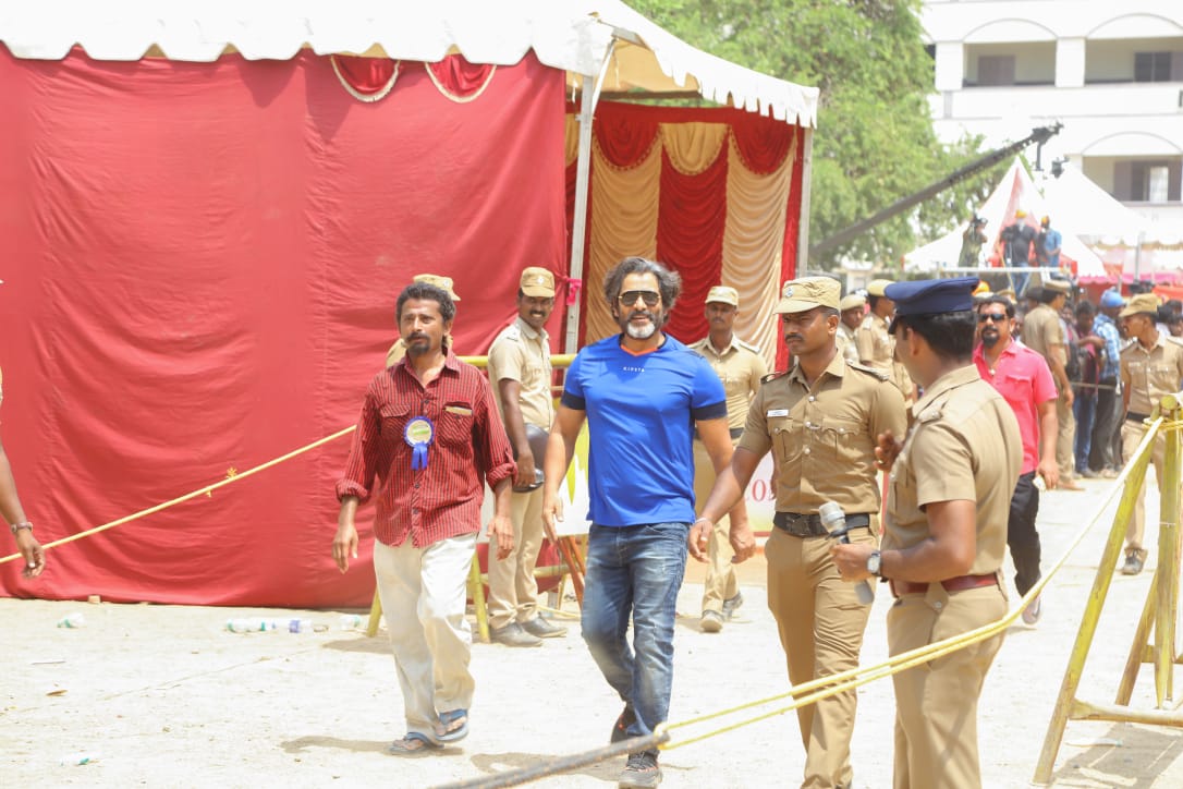 Exclusive Pics Of Vikram From Nadigar Sangam Election