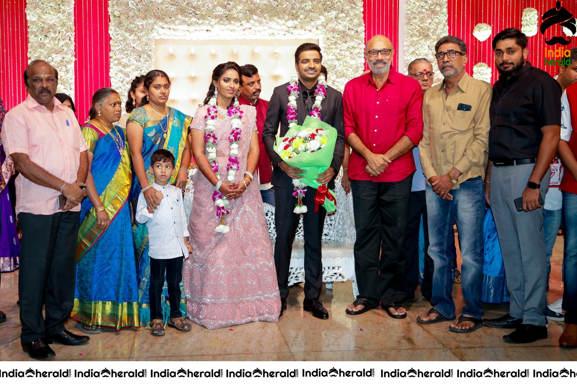 Famous Comedy Actor Sathish and Sindhu Wedding Stills Set 4