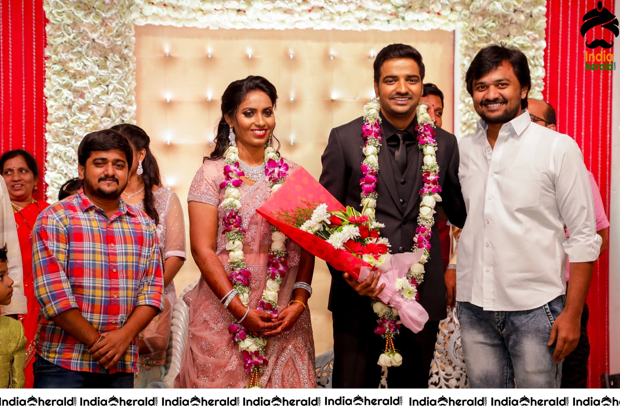 Famous Comedy Actor Sathish and Sindhu Wedding Stills Set 5