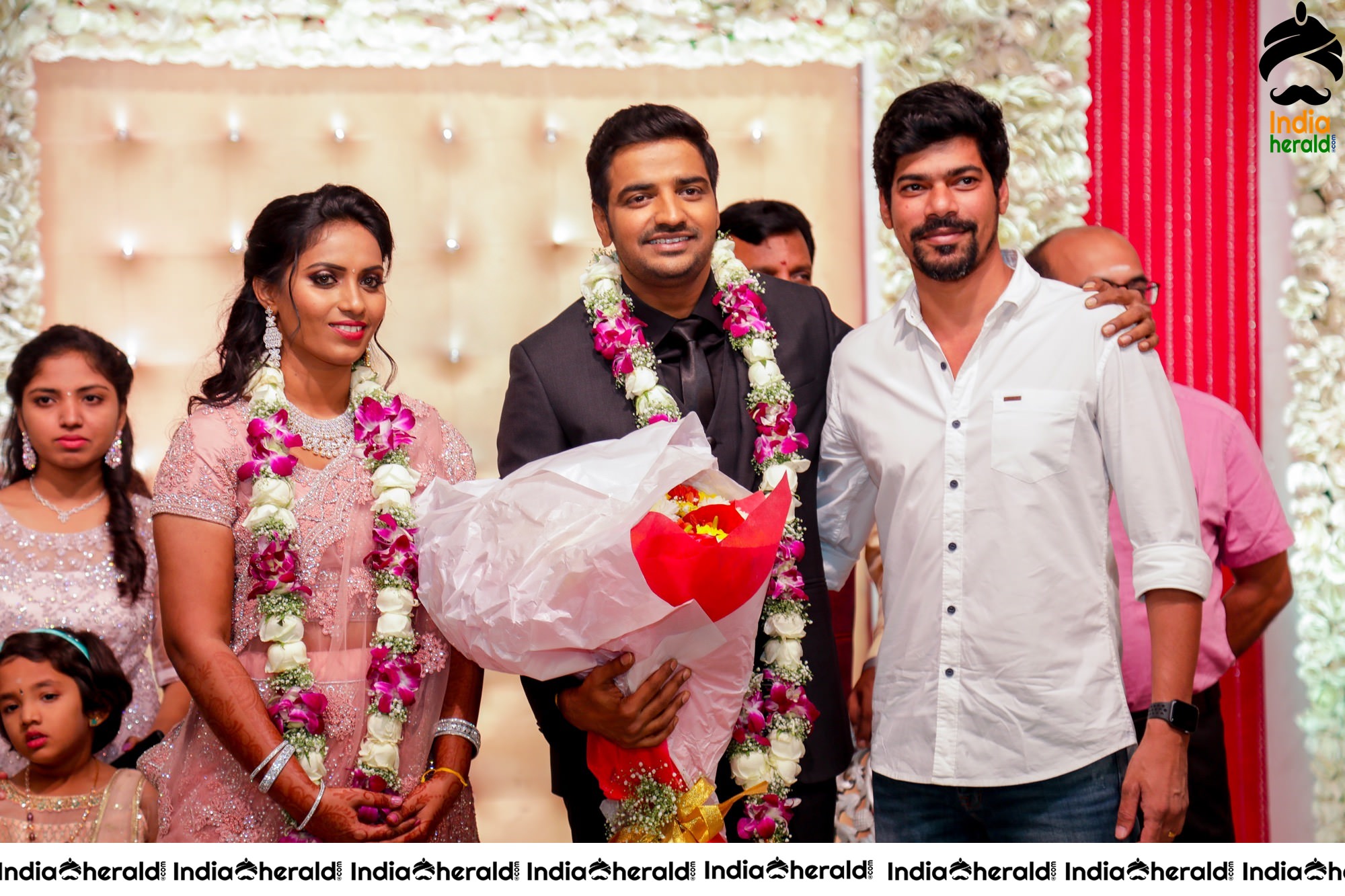 Famous Comedy Actor Sathish and Sindhu Wedding Stills Set 5