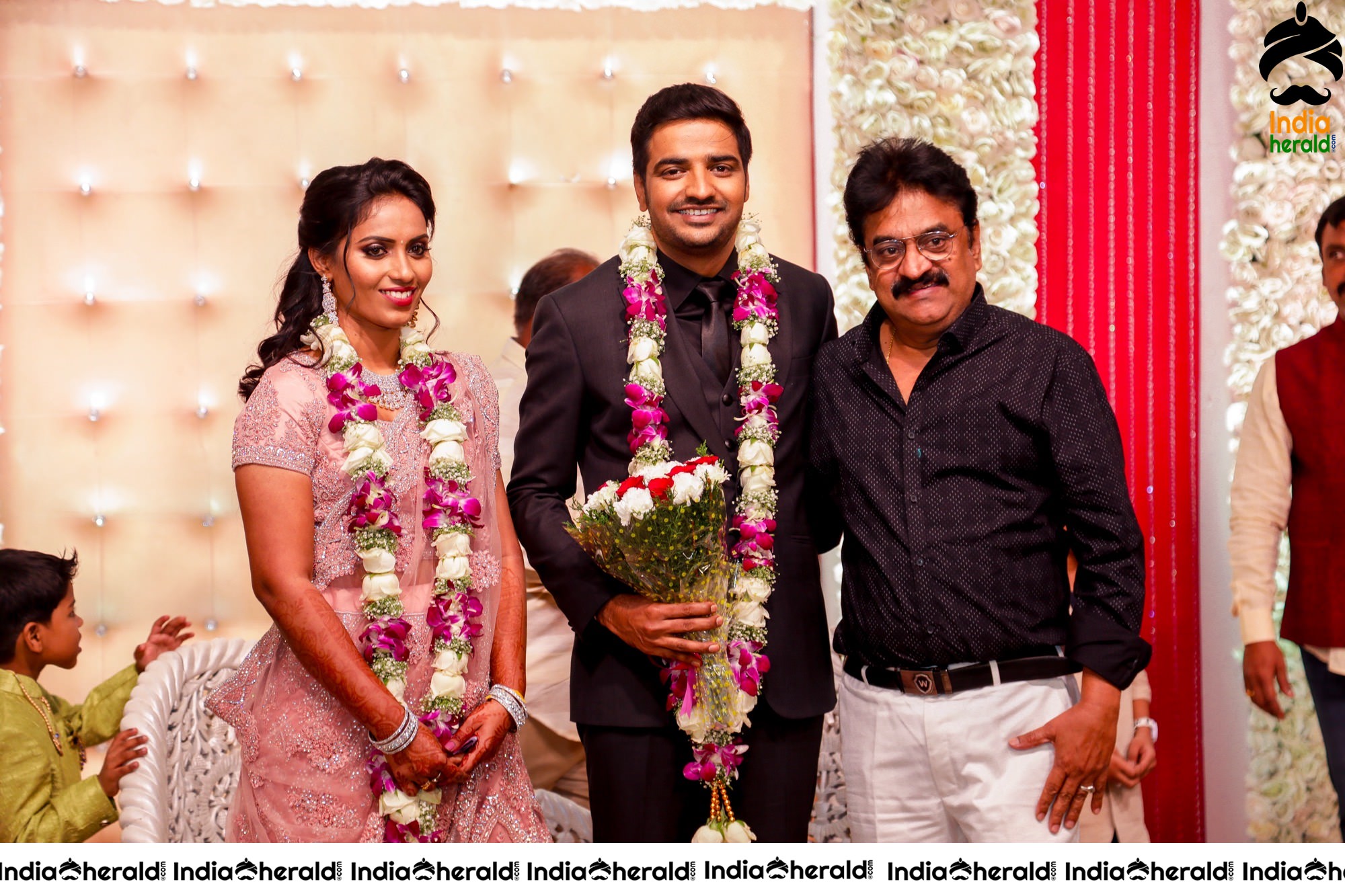 Famous Comedy Actor Sathish and Sindhu Wedding Stills Set 5