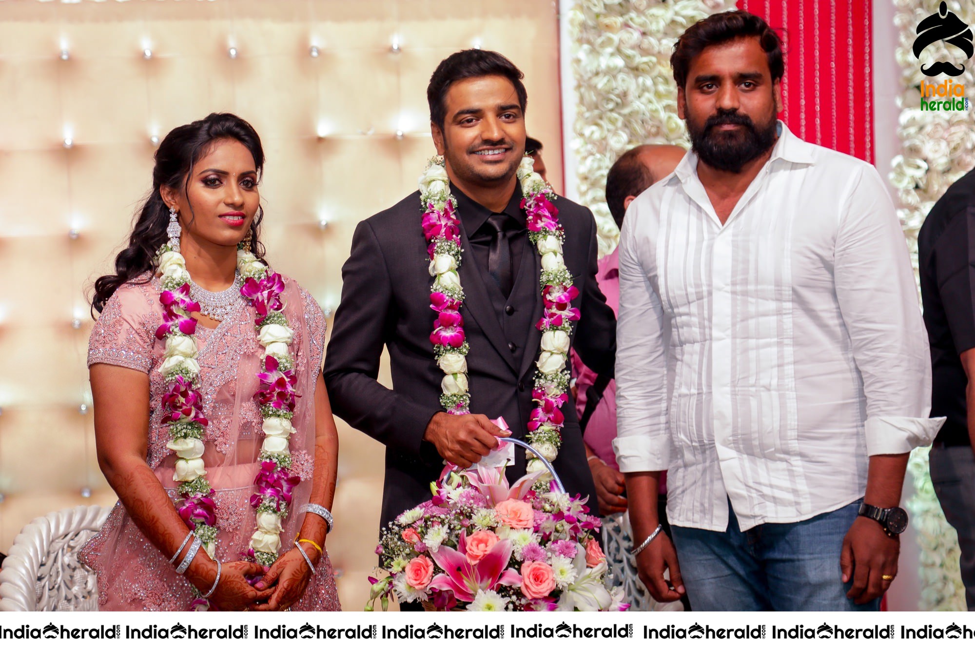 Famous Comedy Actor Sathish and Sindhu Wedding Stills Set 5