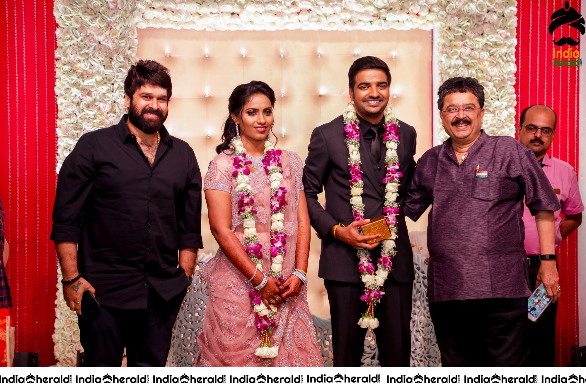 Famous Comedy Actor Sathish and Sindhu Wedding Stills Set 6