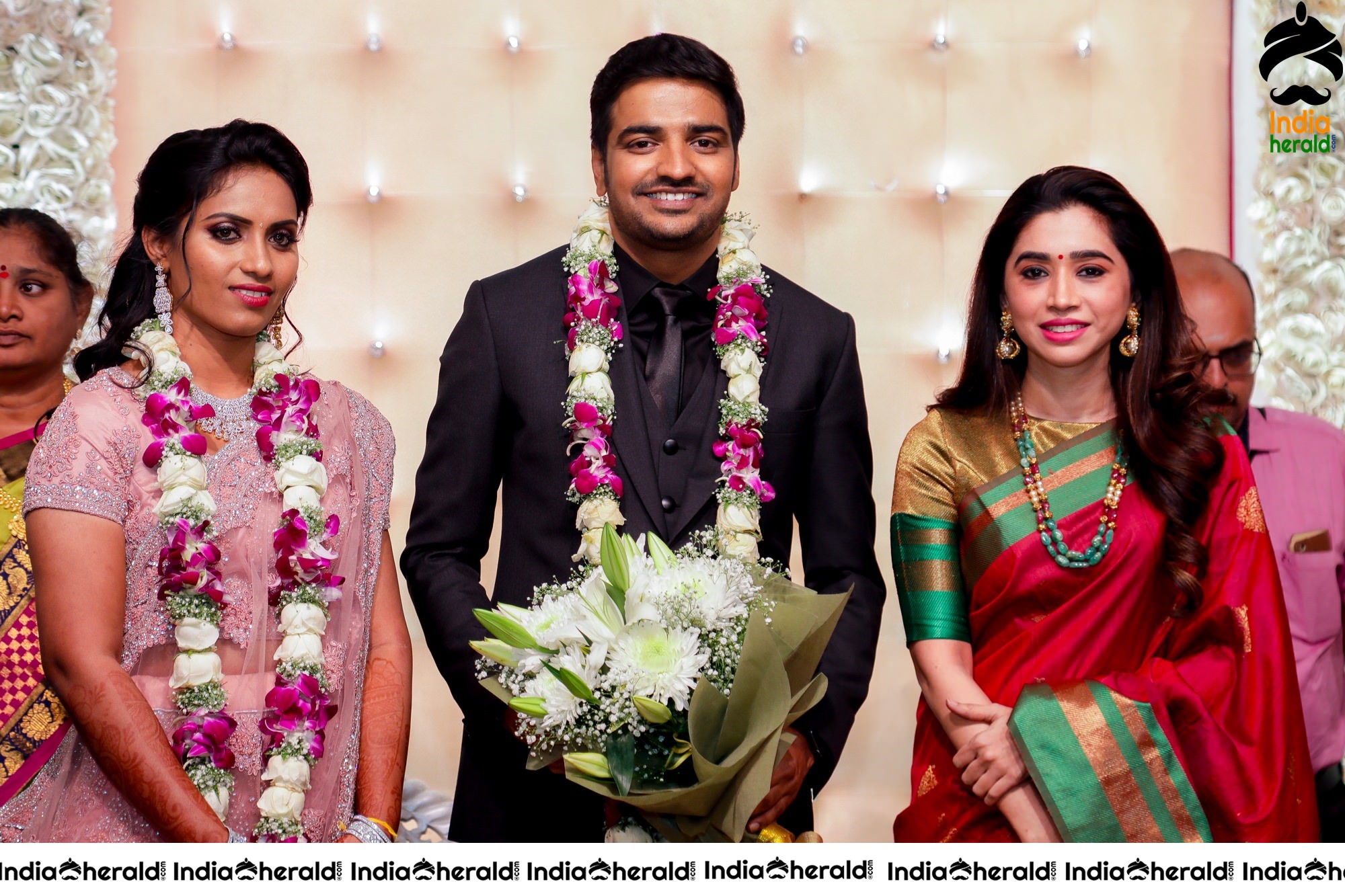 Famous Comedy Actor Sathish and Sindhu Wedding Stills Set 7