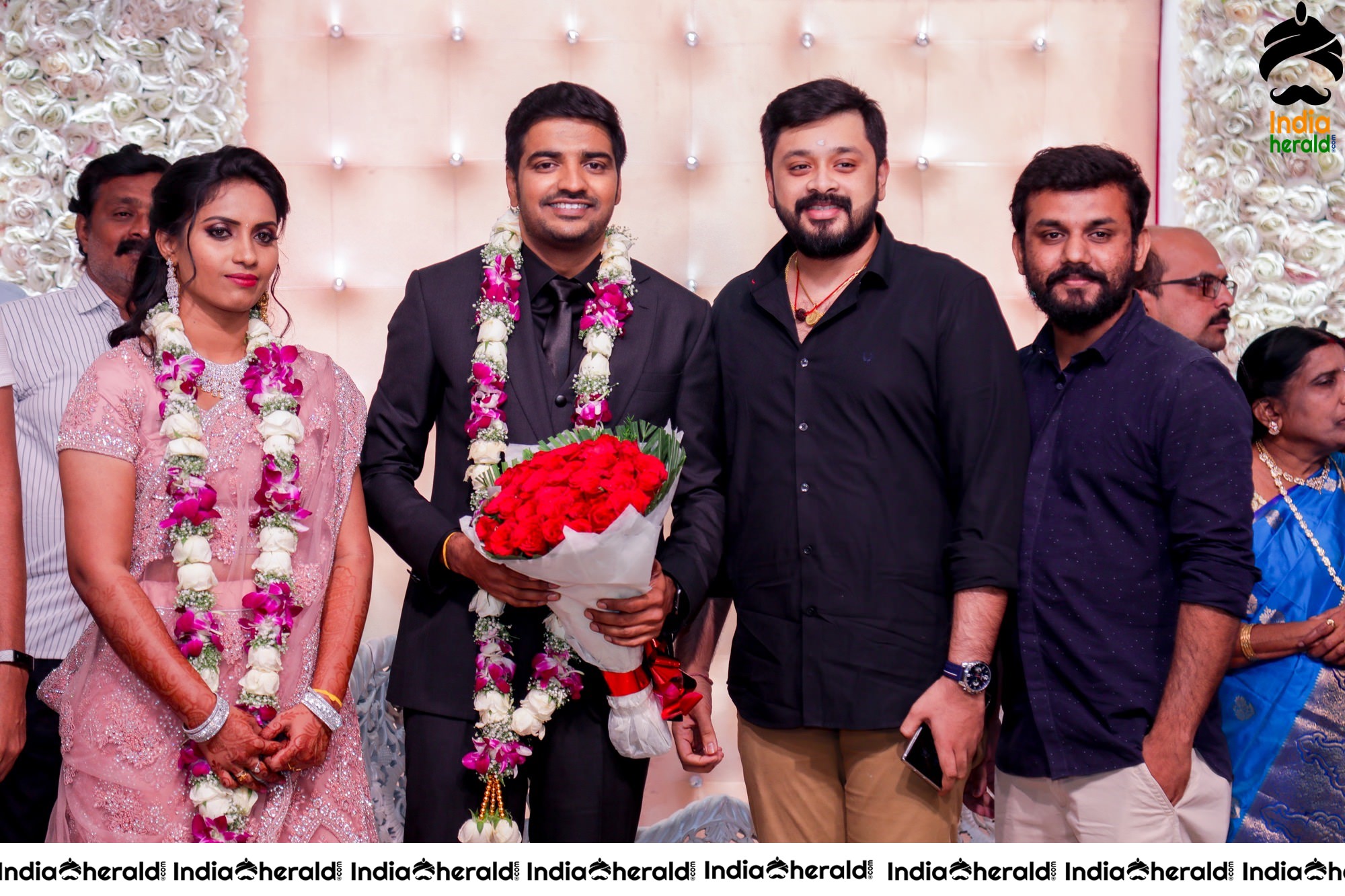 Famous Comedy Actor Sathish and Sindhu Wedding Stills Set 7