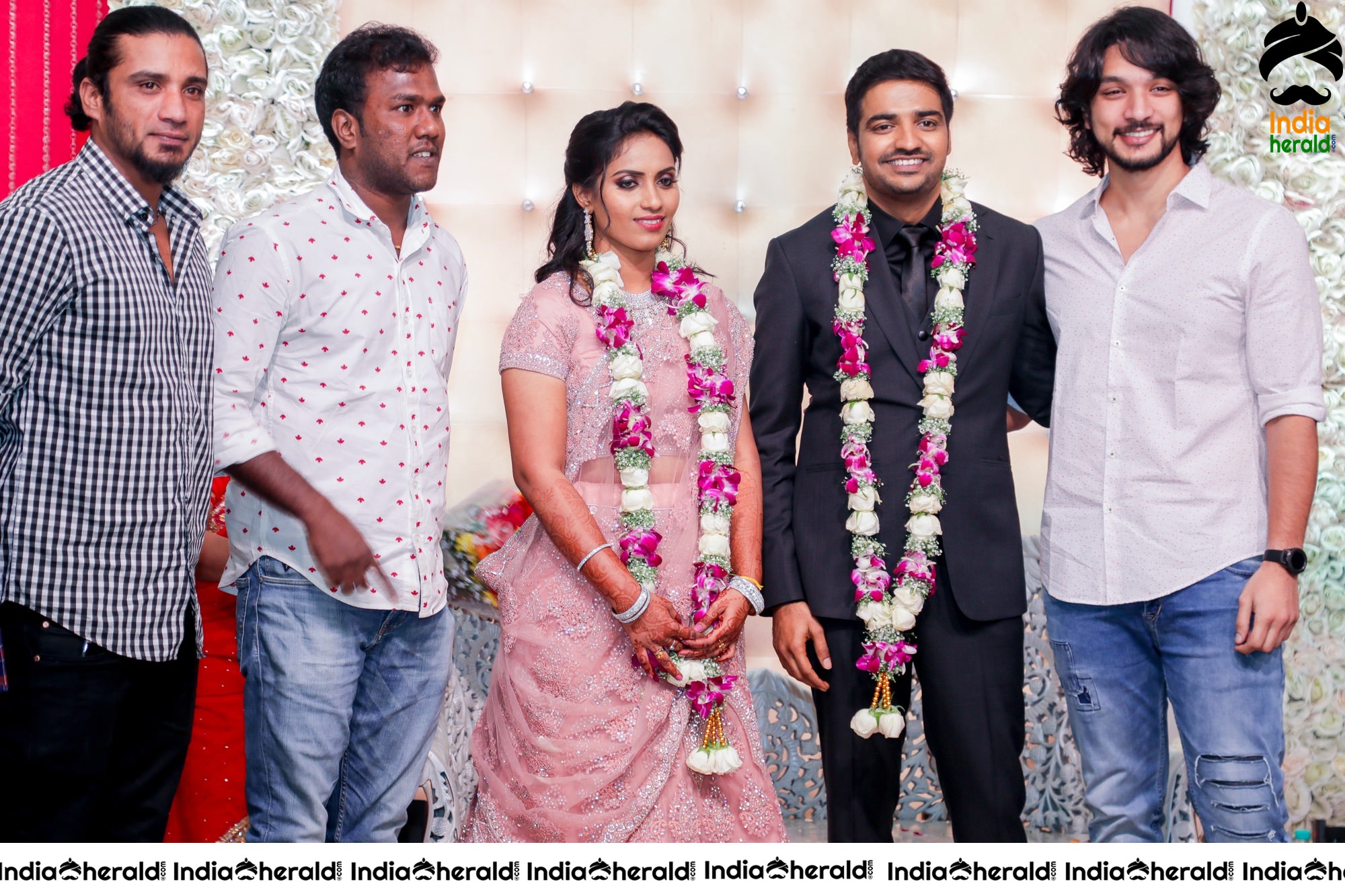 Famous Comedy Actor Sathish and Sindhu Wedding Stills Set 7