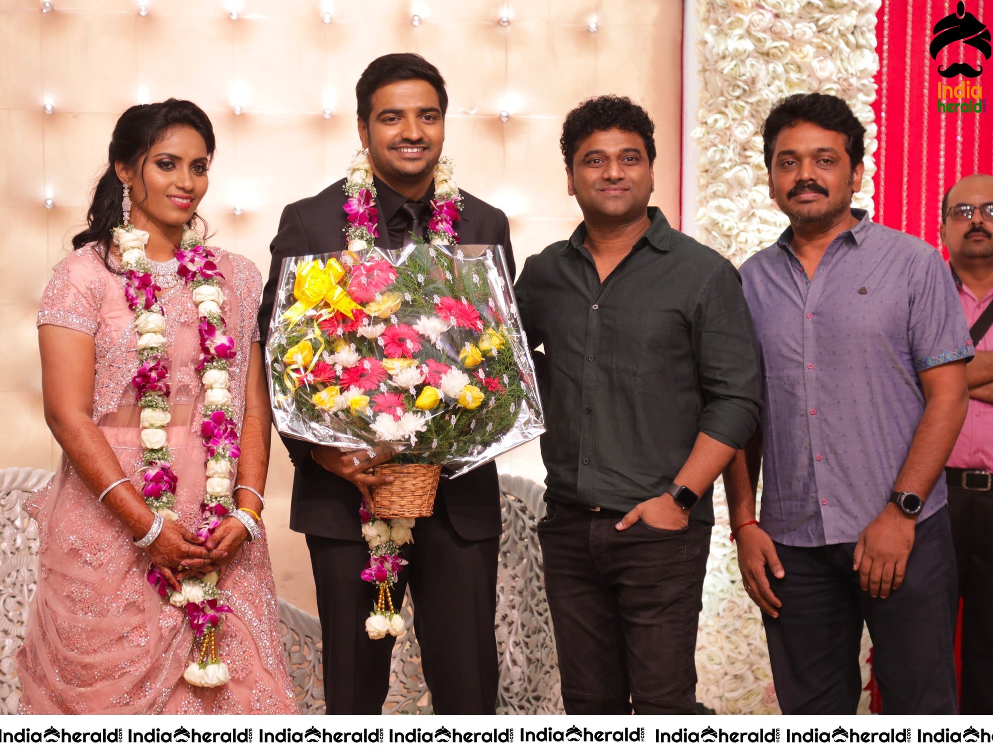 Famous Comedy Actor Sathish and Sindhu Wedding Stills Set 9