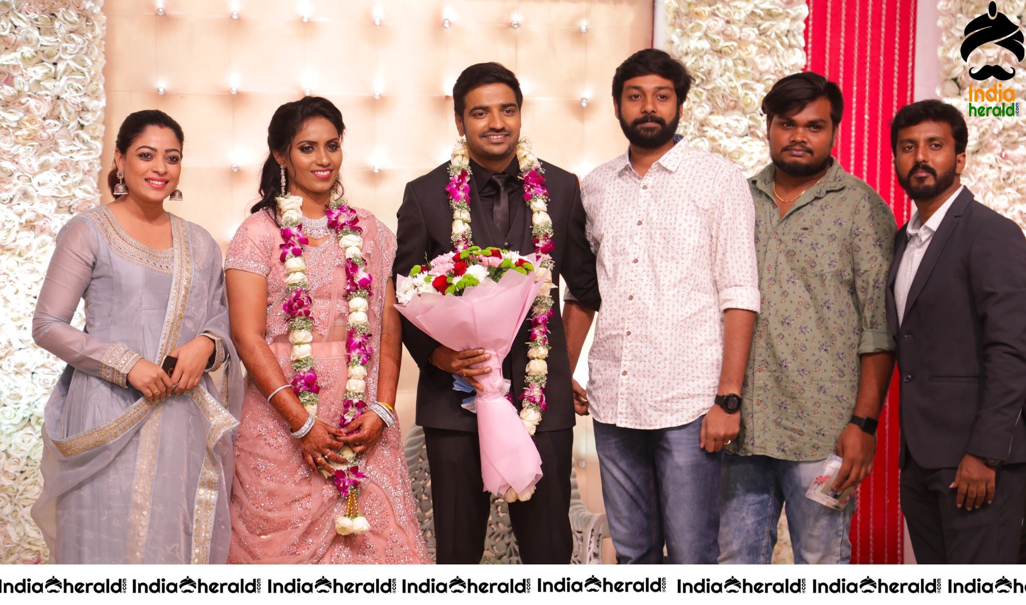 Famous Comedy Actor Sathish and Sindhu Wedding Stills Set 9