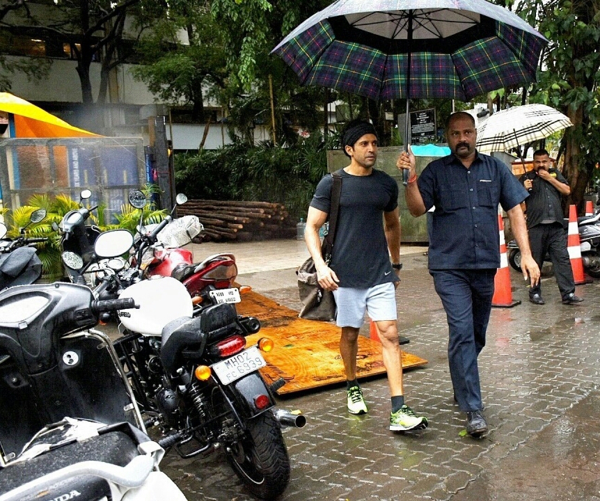 Farhan Akhtar Seen At A Club In Mumbai