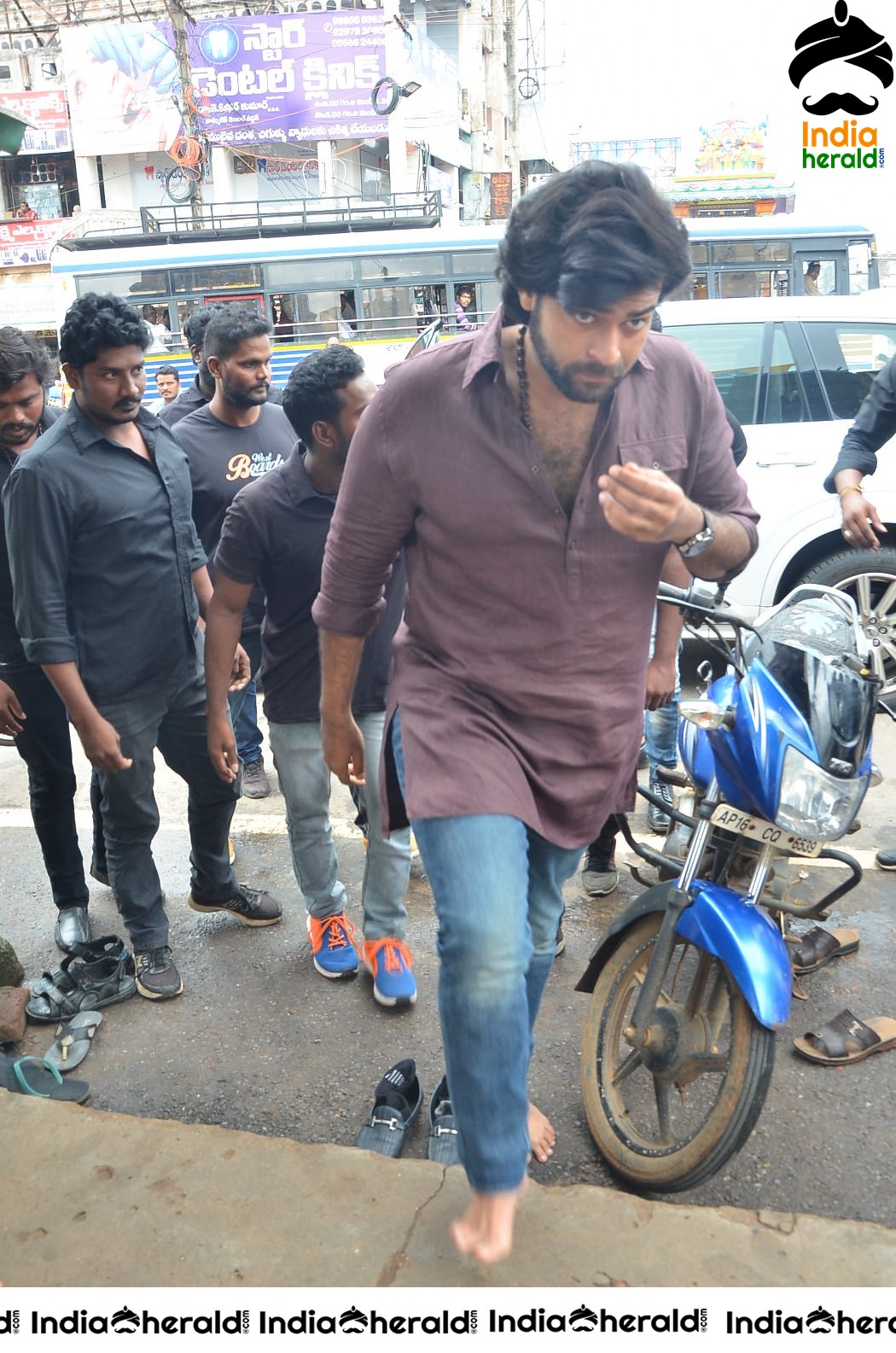 Gaddalakonda Ganesh At Hanuman Junction Set 1
