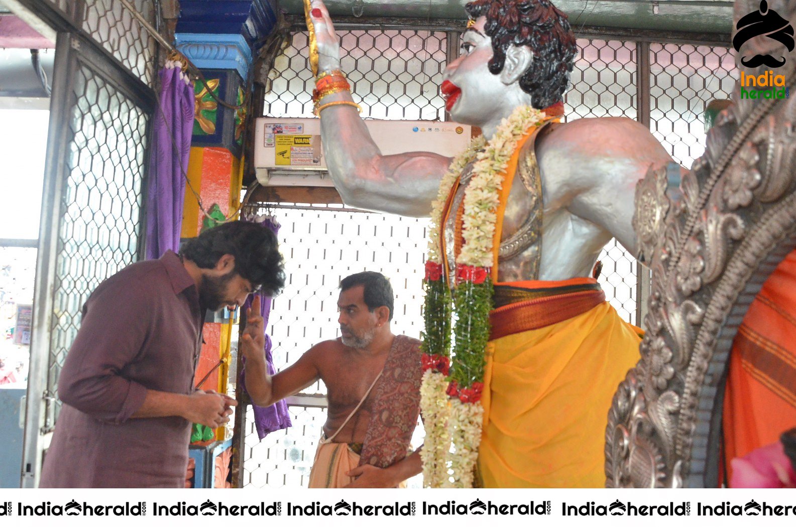 Gaddalakonda Ganesh At Hanuman Junction Set 1