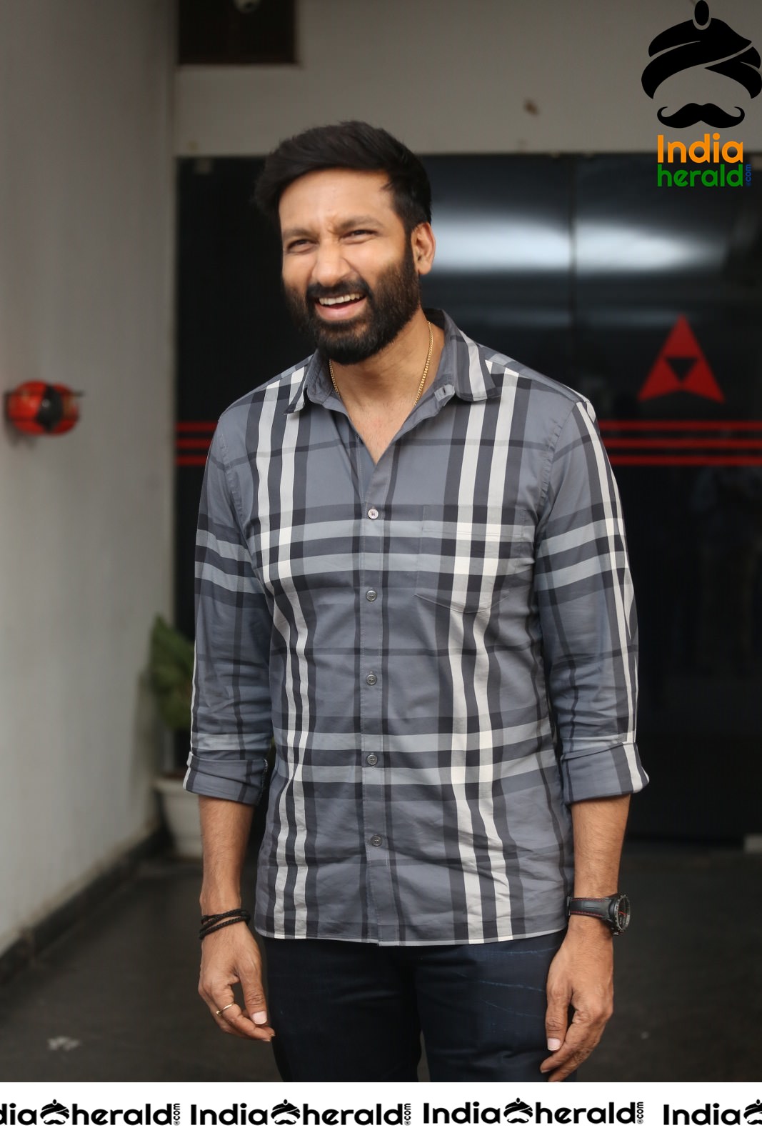 Gopichand Interview Post Chanakya Stills Set 1