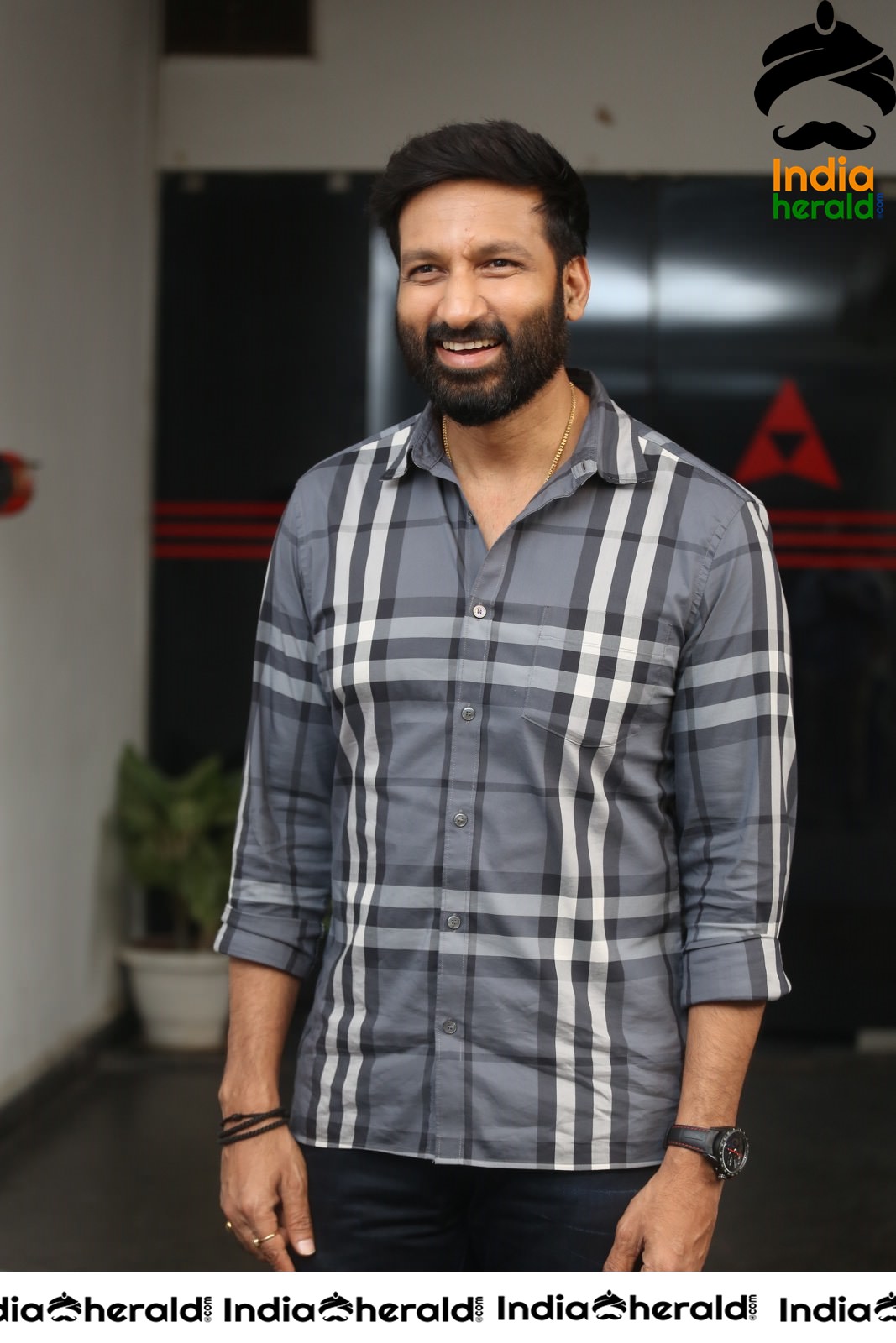 Gopichand Interview Post Chanakya Stills Set 1