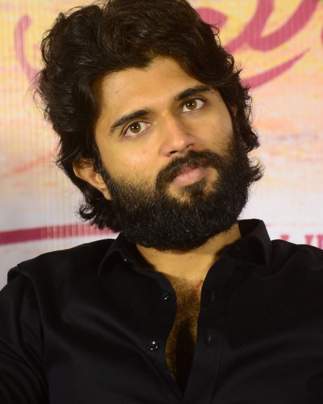 Vijay Devarakonda asks fans to help in combating Taxiwala piracy: I request  you to honour the hard work – Firstpost