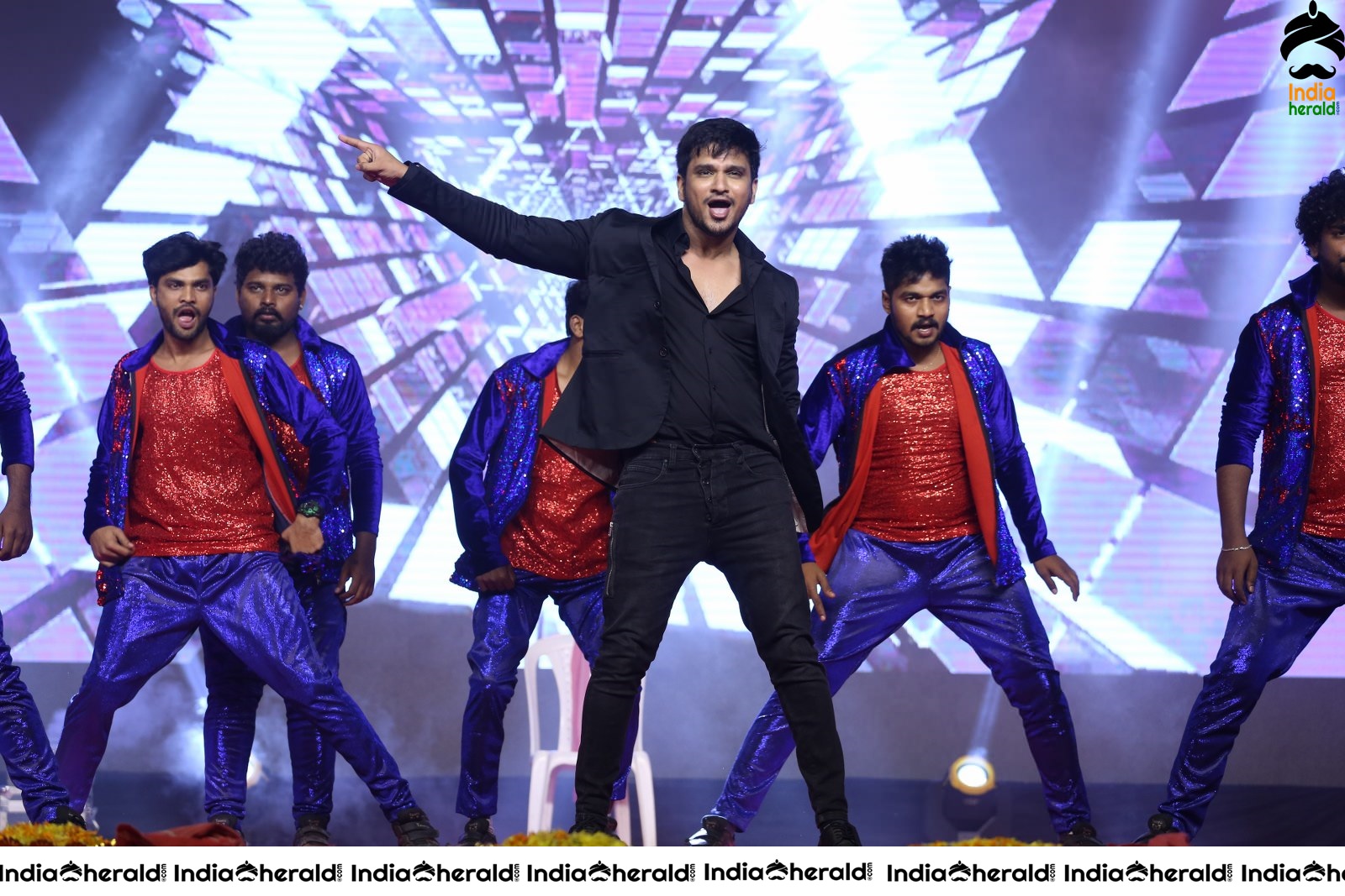 Hero Nikhil Siddhartha Sets the Stage on Fire with his Energetic Dance Set 1