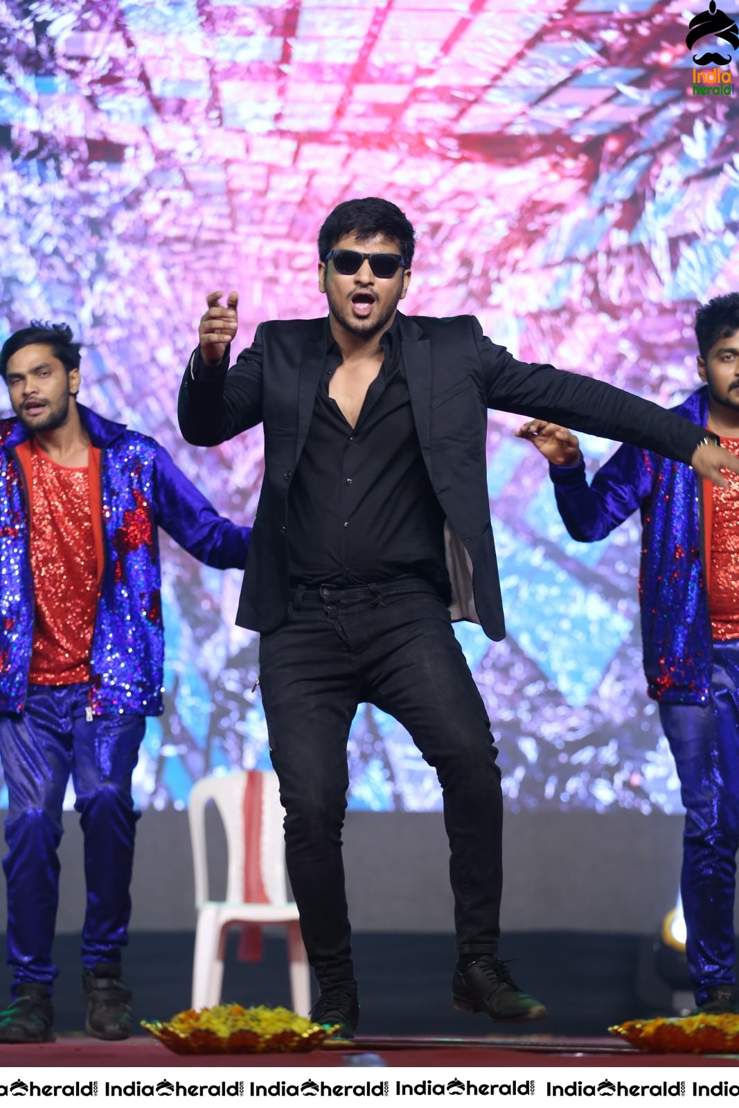 Hero Nikhil Siddhartha Sets the Stage on Fire with his Energetic Dance Set 1