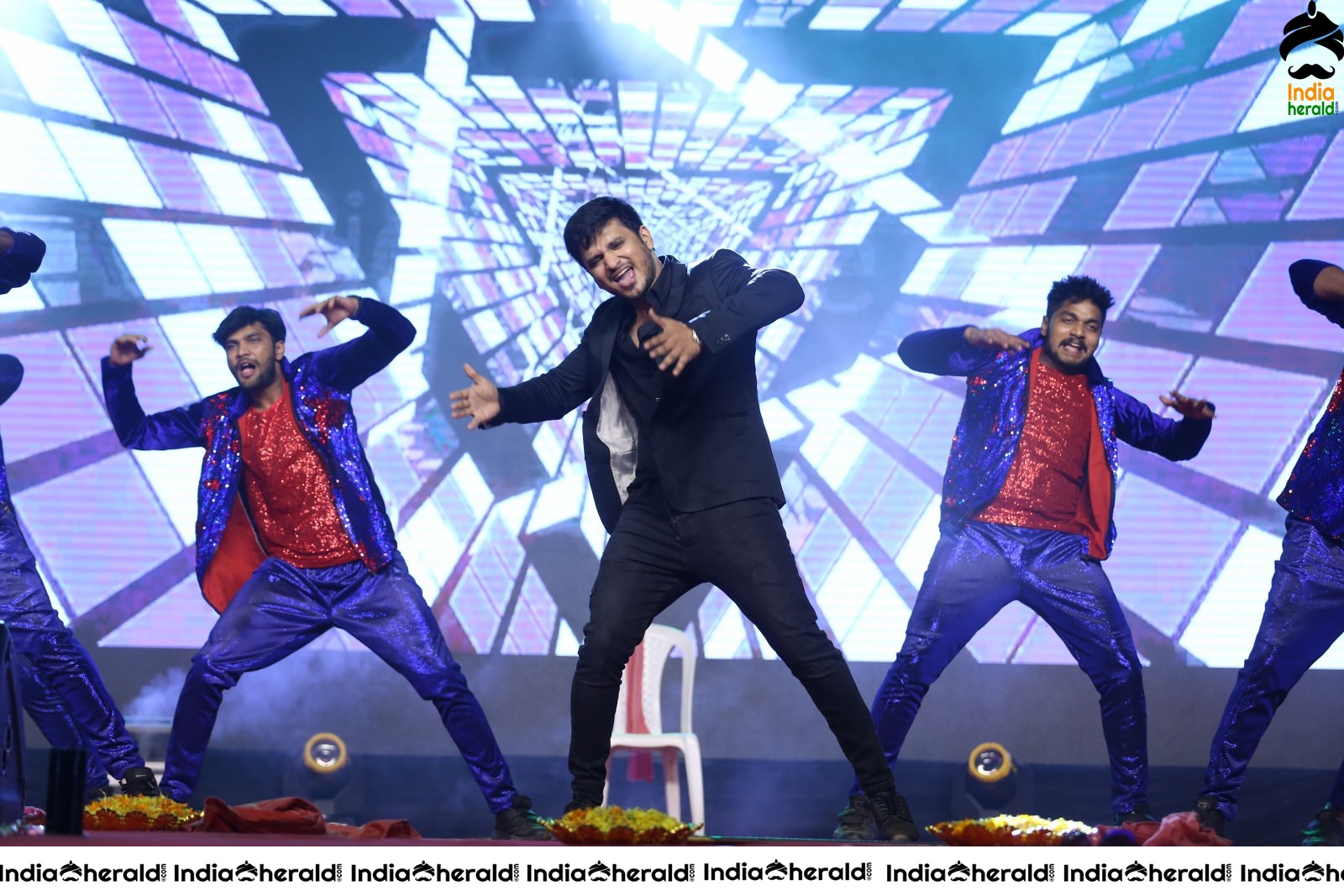 Hero Nikhil Siddhartha Sets the Stage on Fire with his Energetic Dance Set 1