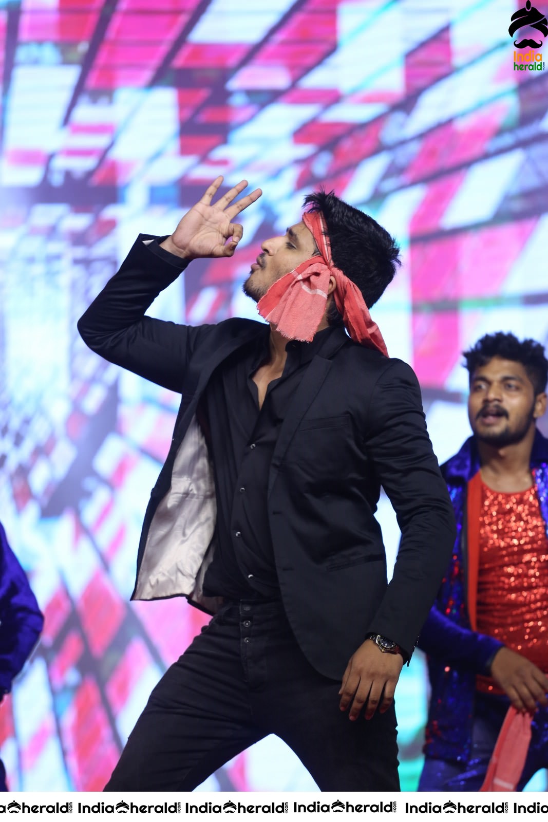 Hero Nikhil Siddhartha Sets the Stage on Fire with his Energetic Dance Set 2