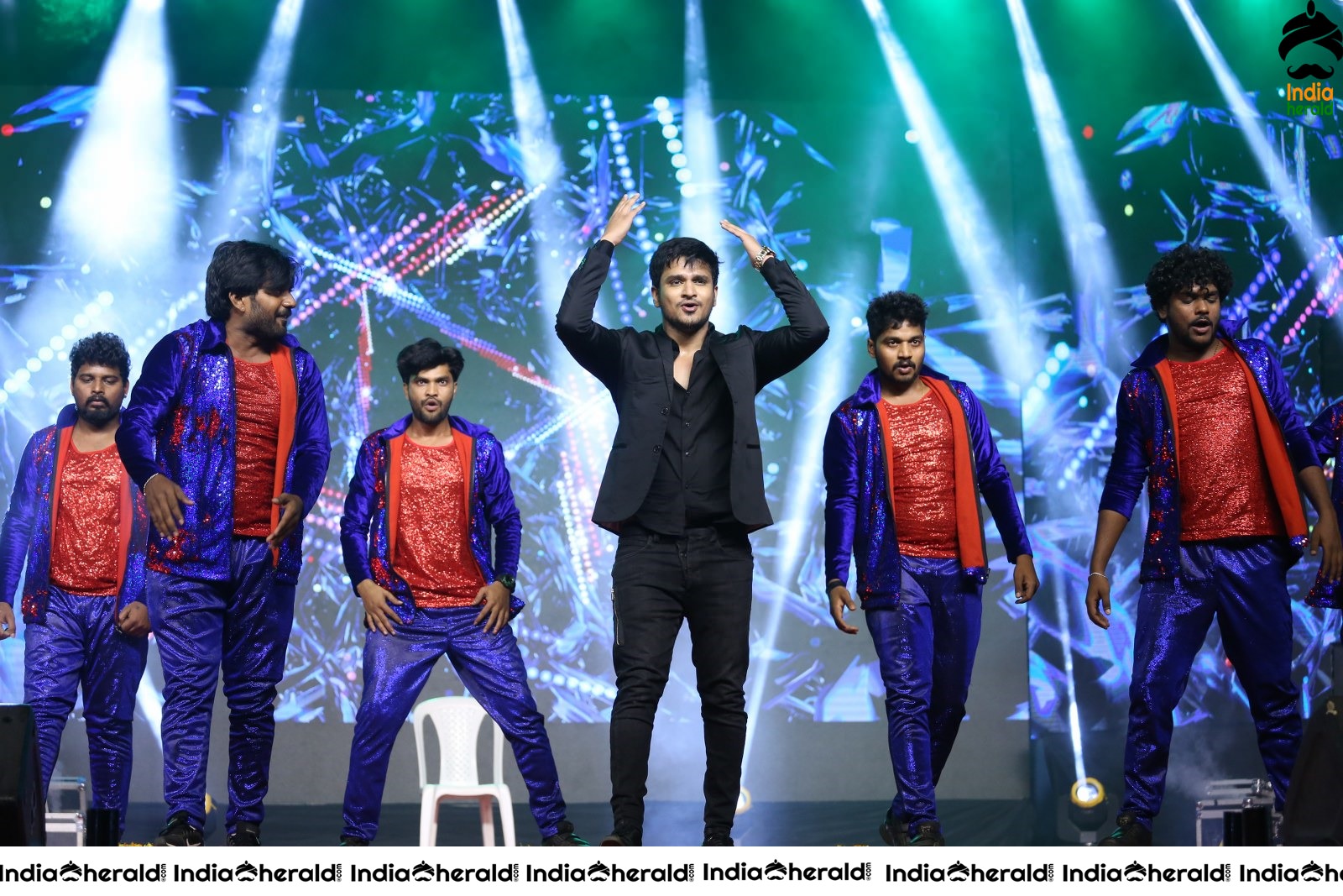 Hero Nikhil Siddhartha Sets the Stage on Fire with his Energetic Dance Set 2