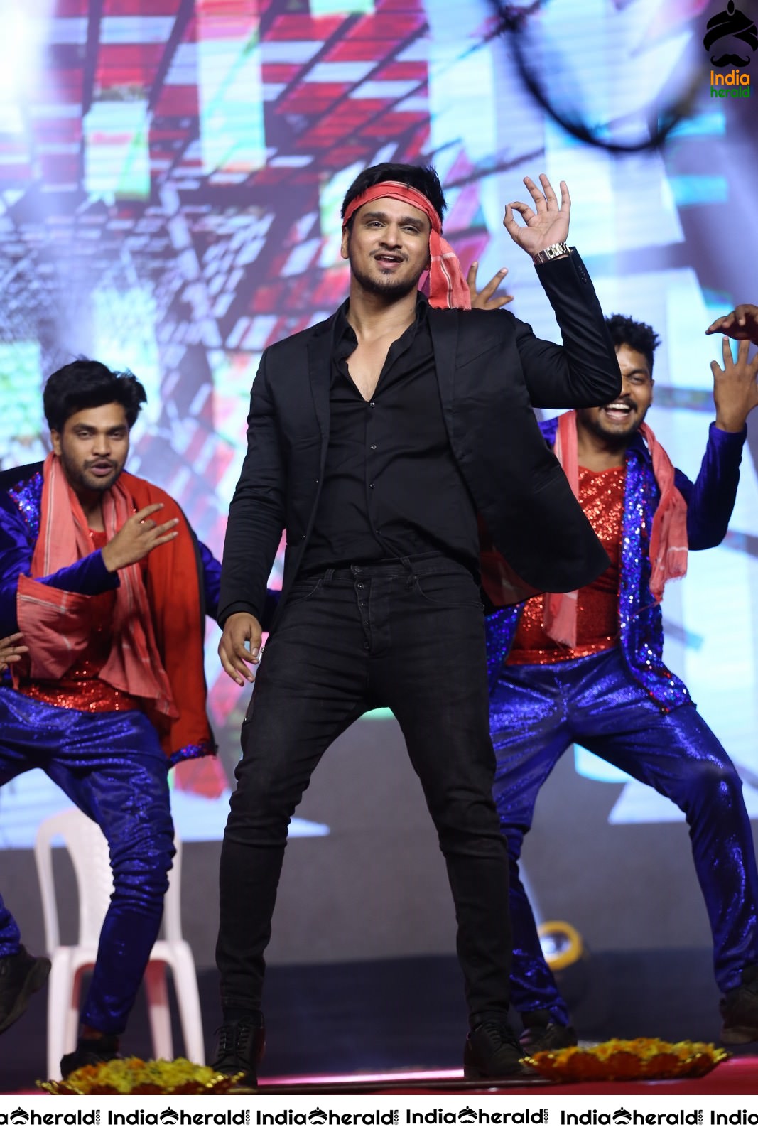 Hero Nikhil Siddhartha Sets the Stage on Fire with his Energetic Dance Set 2