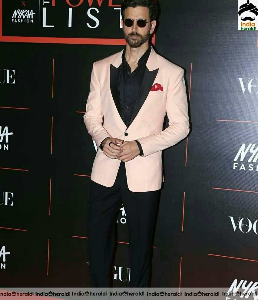 Hrithik Roshan HD Stills At Vogue Nykaa Power List Awards 2019