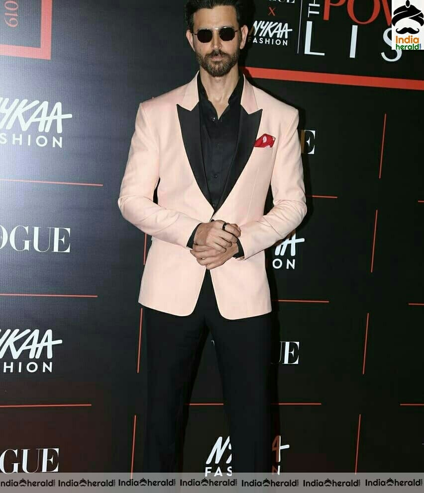 Hrithik Roshan HD Stills At Vogue Nykaa Power List Awards 2019