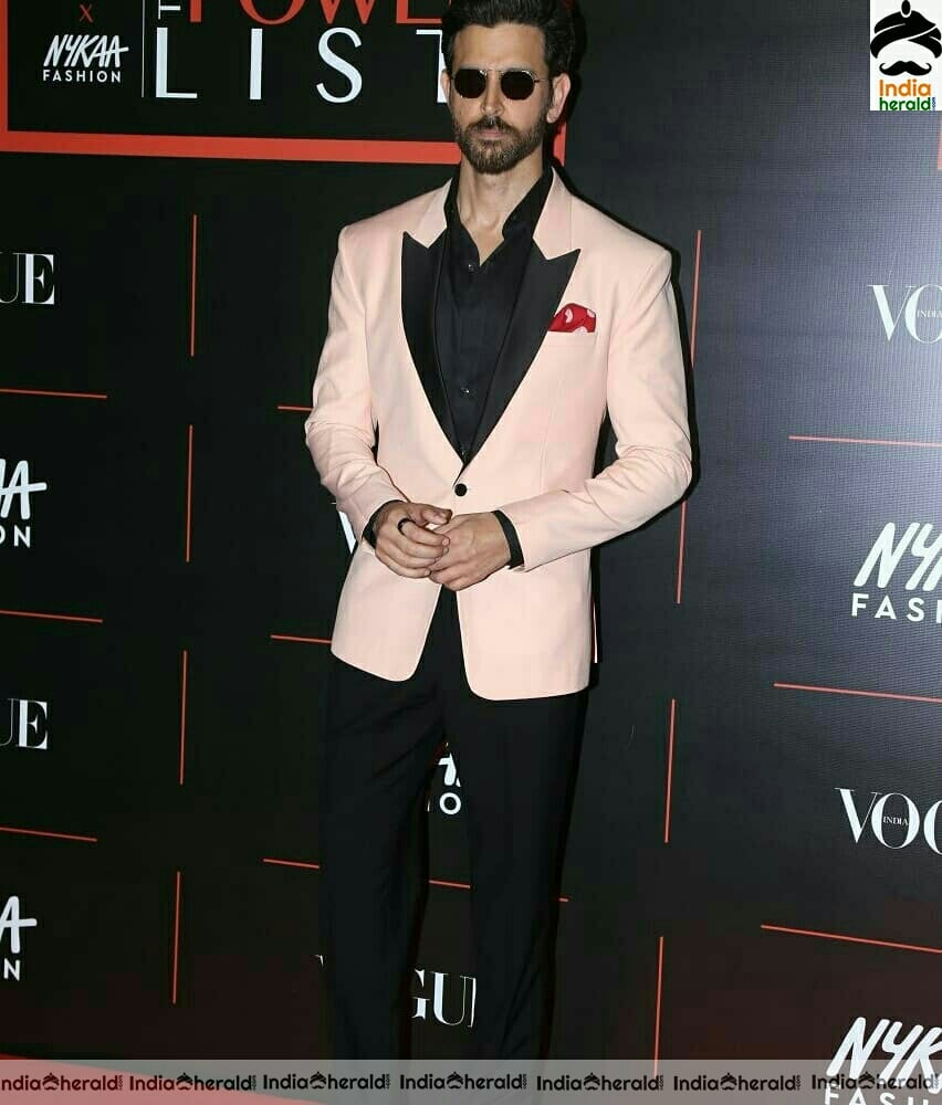Hrithik Roshan HD Stills At Vogue Nykaa Power List Awards 2019