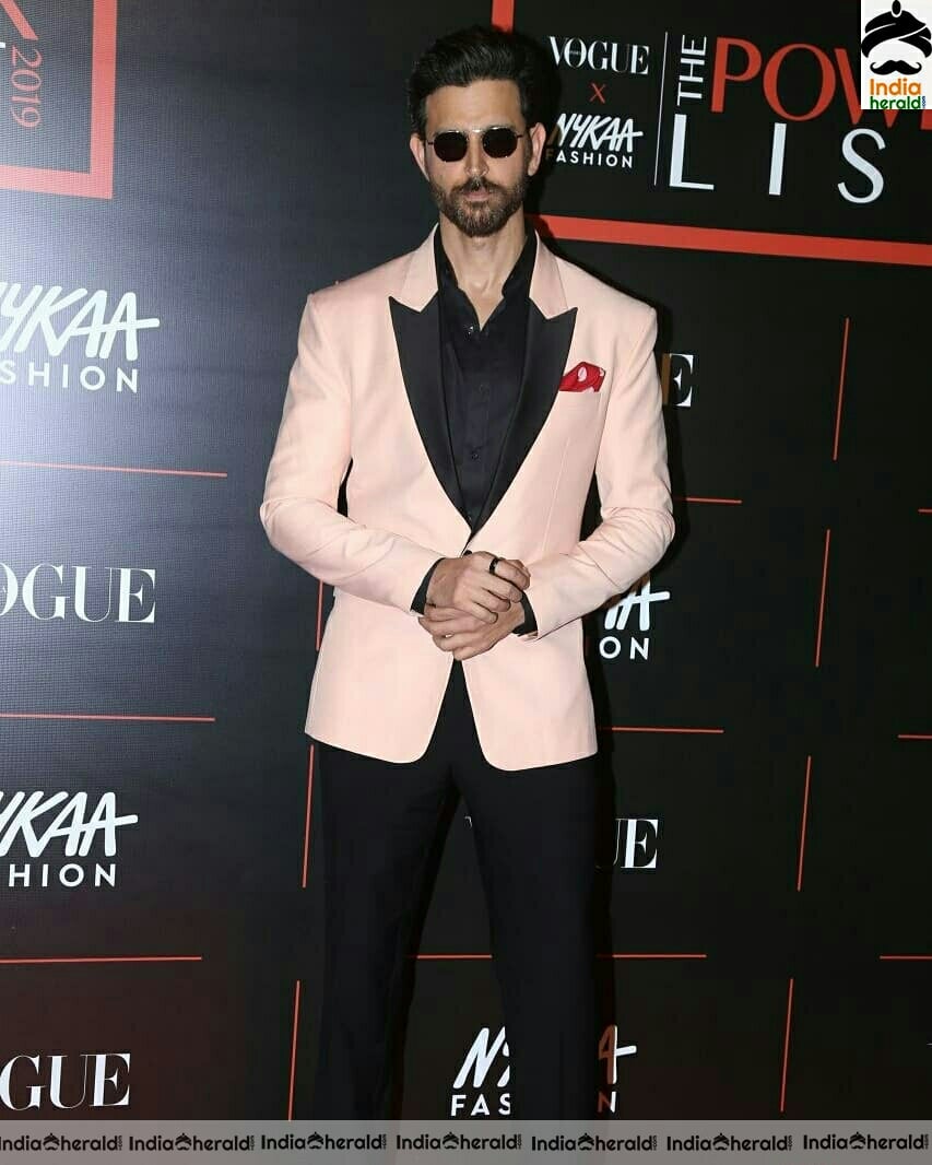Hrithik Roshan HD Stills At Vogue Nykaa Power List Awards 2019