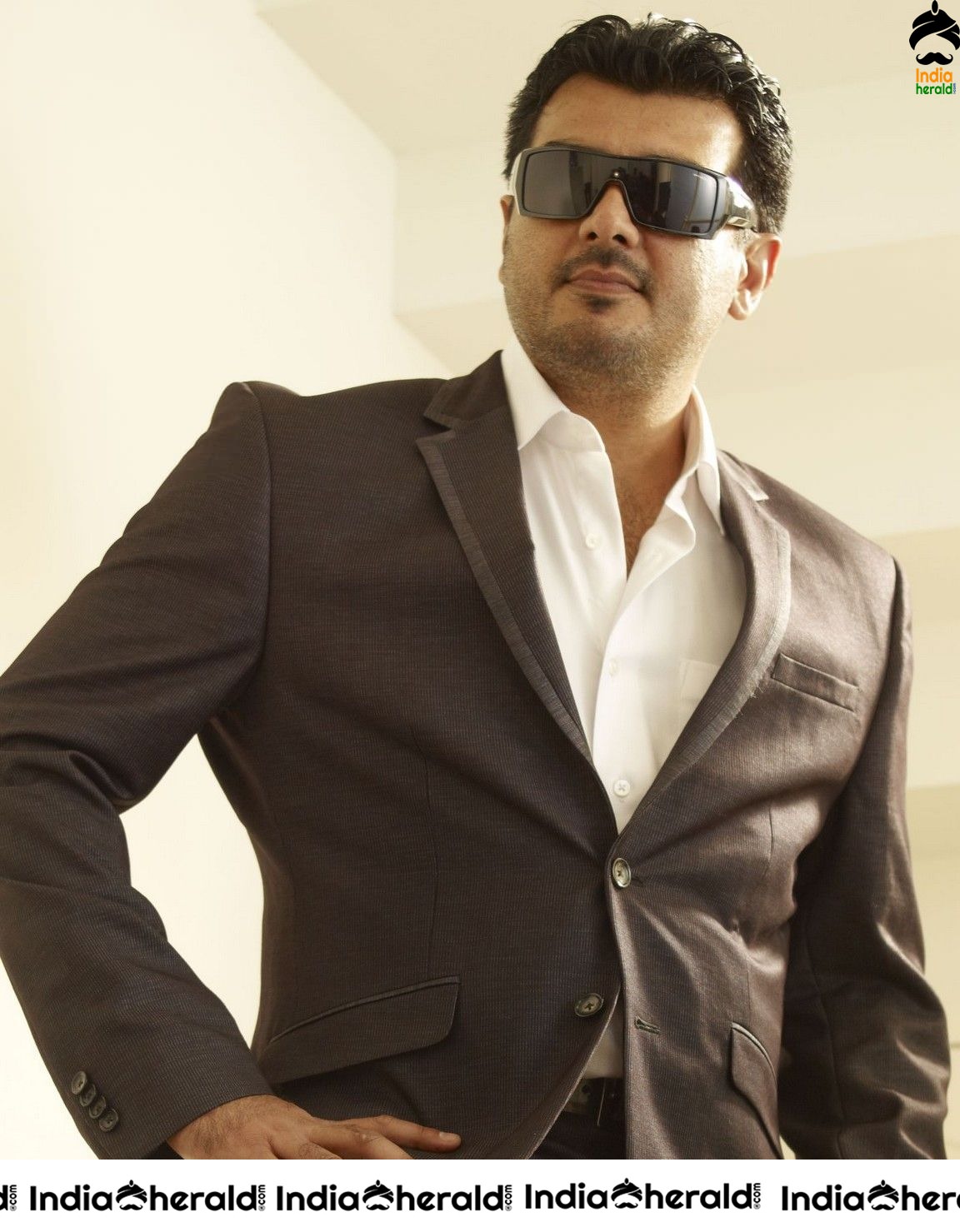 INDIA HERALD EXCLUSIVE Actor Ajith Unseen Stylish Photoshoot Stills as a Don Set 2