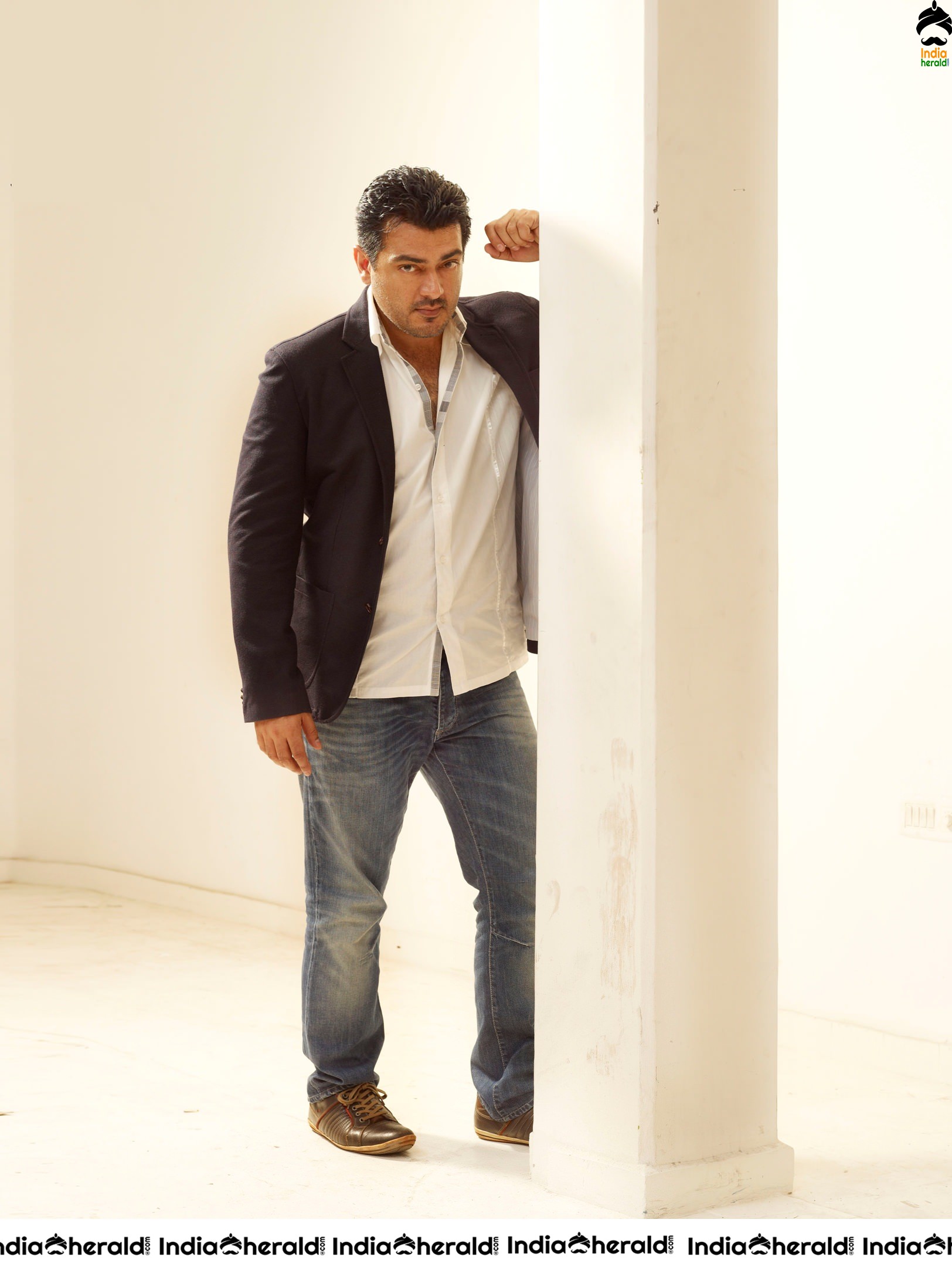 INDIA HERALD EXCLUSIVE Actor Ajith Unseen Stylish Photoshoot Stills as a Don Set 3