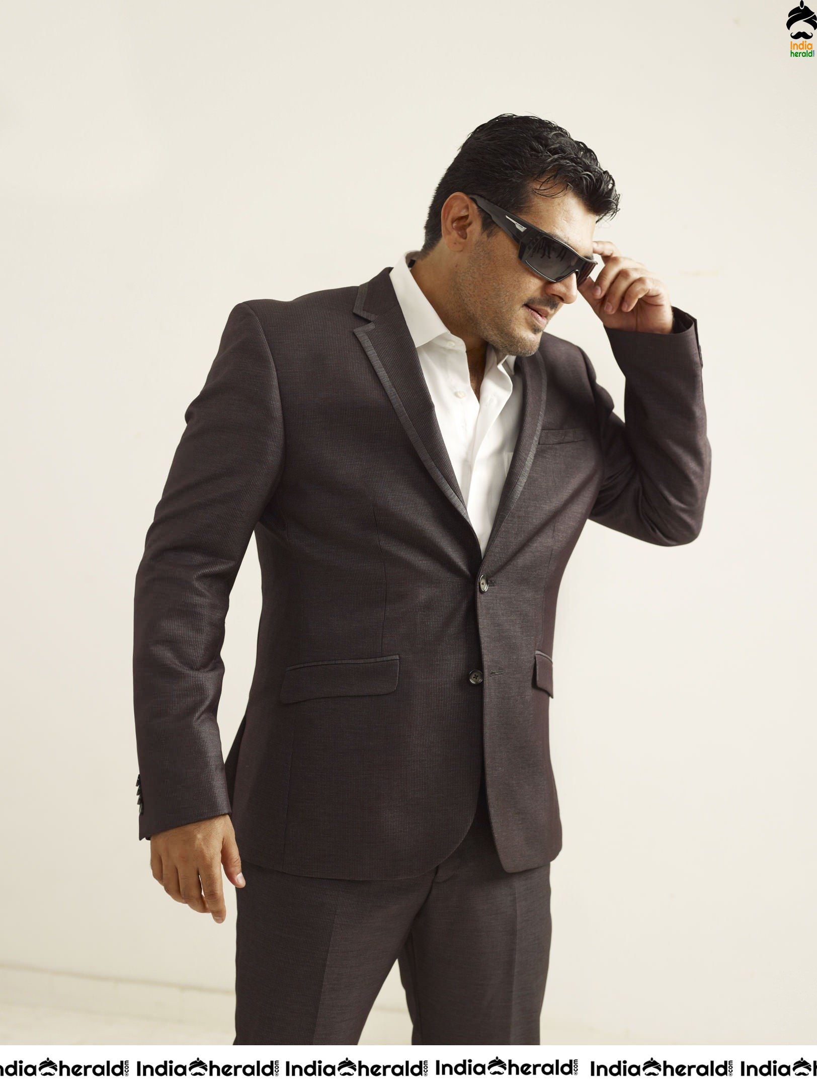 INDIA HERALD EXCLUSIVE Actor Ajith Unseen Stylish Photoshoot Stills as a Don Set 3