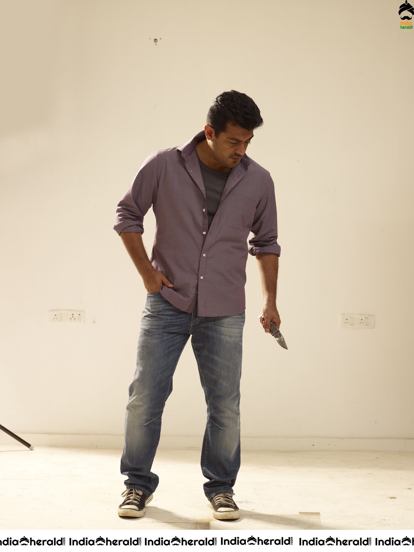 INDIA HERALD EXCLUSIVE Actor Ajith Unseen Stylish Photoshoot Stills as a Don Set 4