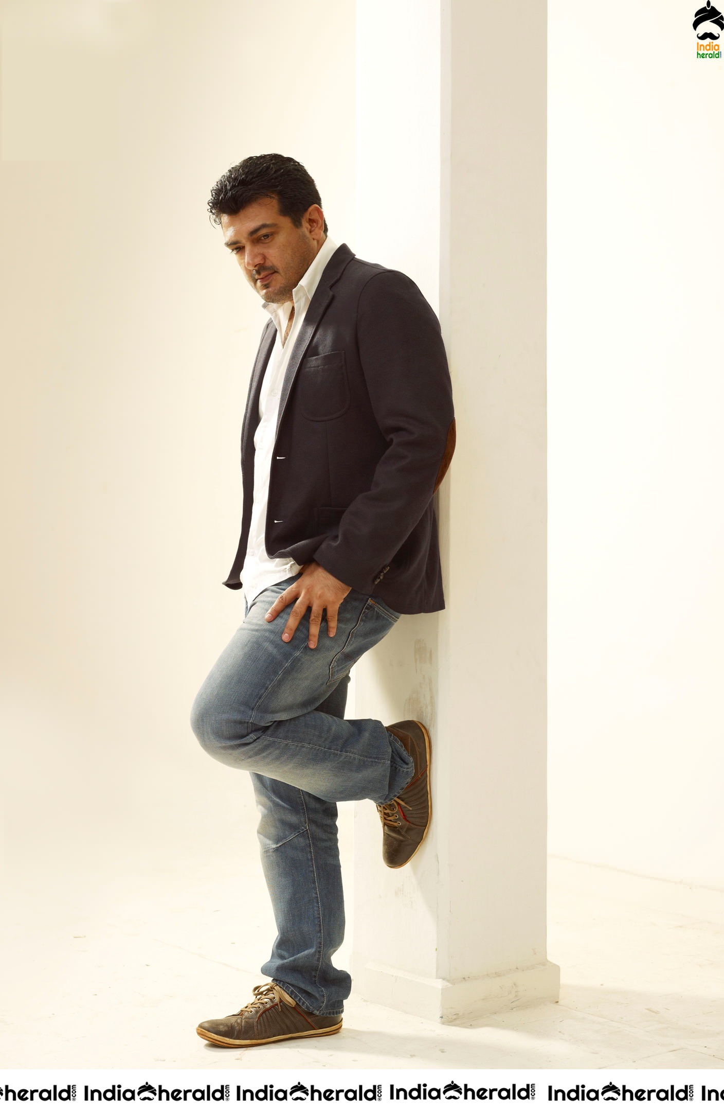 INDIA HERALD EXCLUSIVE Actor Ajith Unseen Stylish Photoshoot Stills as a Don Set 4