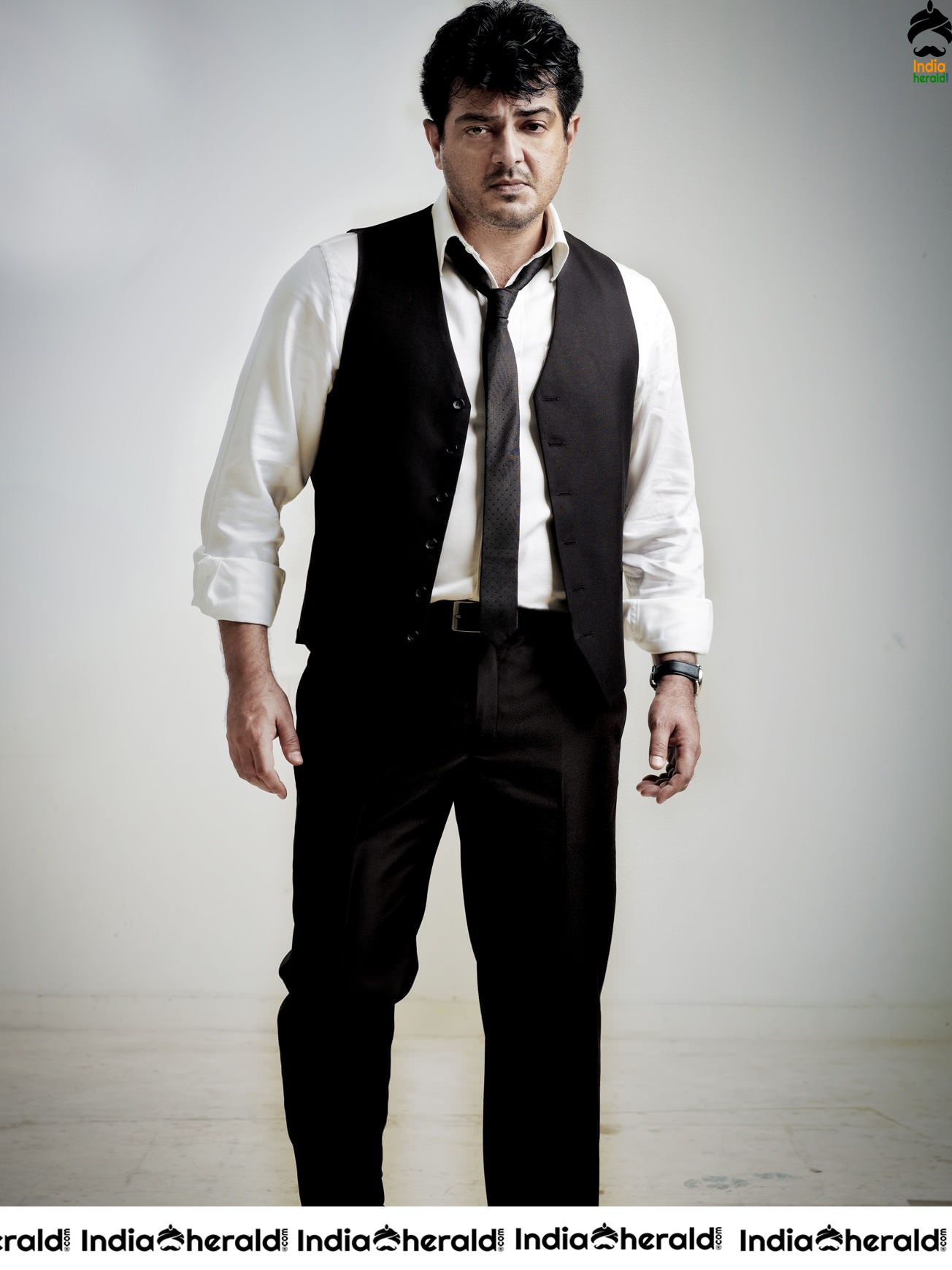 INDIA HERALD EXCLUSIVE Actor Ajith Unseen Stylish Photoshoot Stills as a Don Set 5