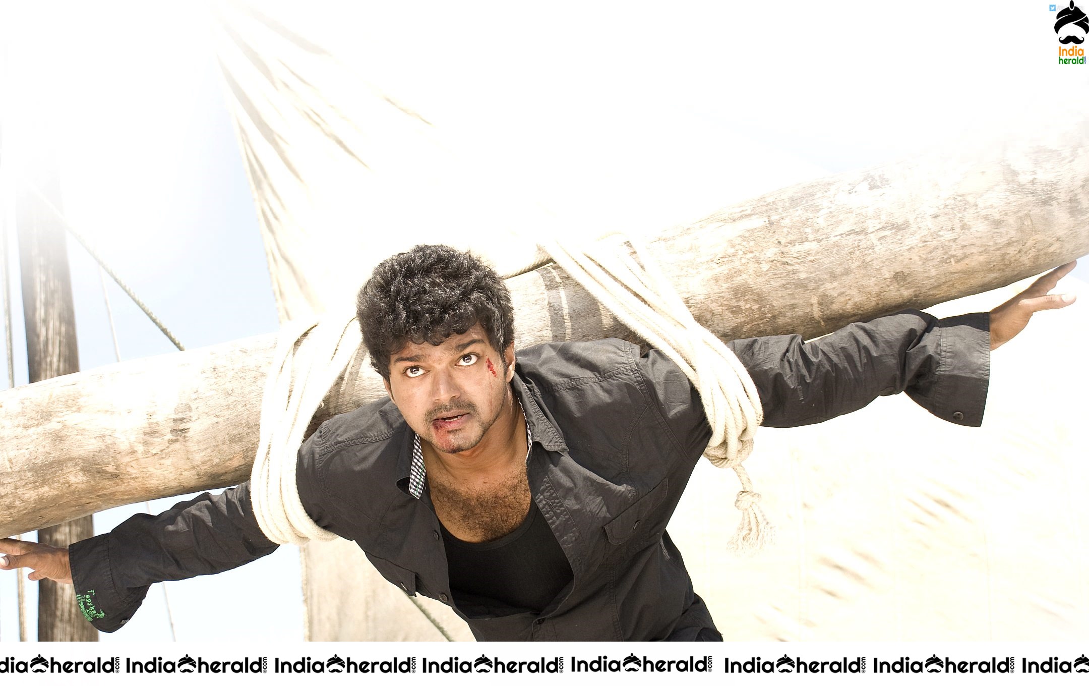 INDIA HERALD EXCLUSIVE Actor Vijay Unseen Photos Collection Set 3