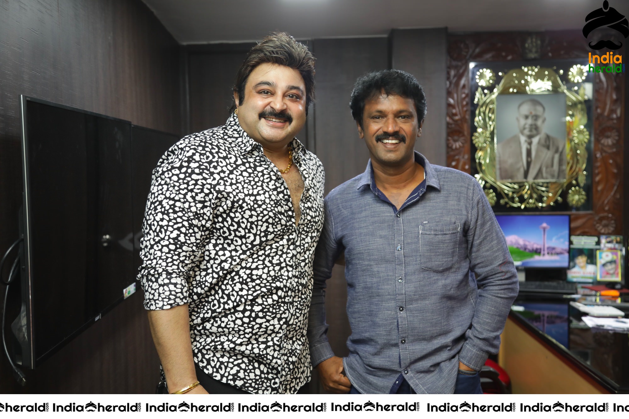 Kamala Cinemas Honours Director Cheran Post Biggboss Success Set 1