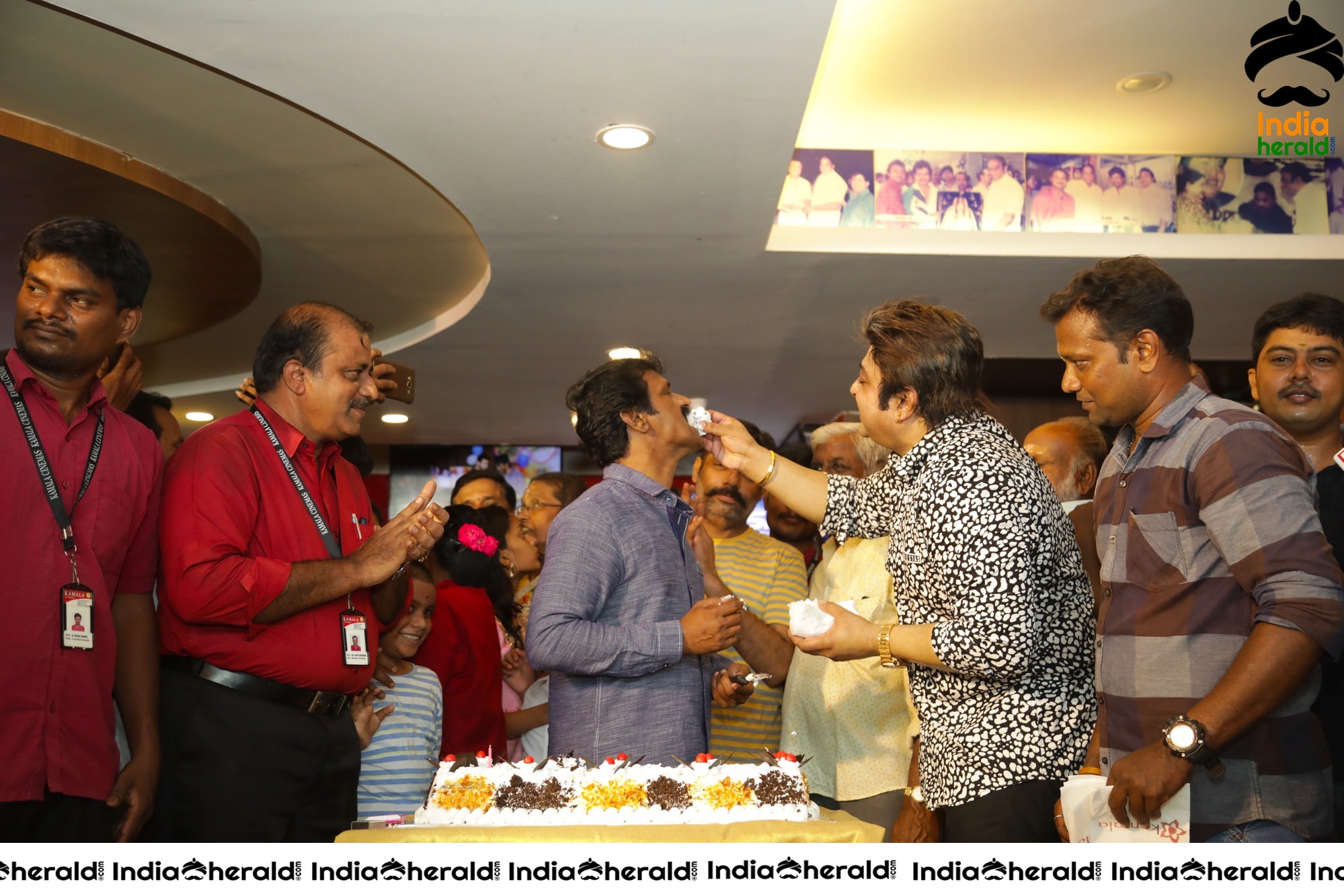Kamala Cinemas Honours Director Cheran Post Biggboss Success Set 2
