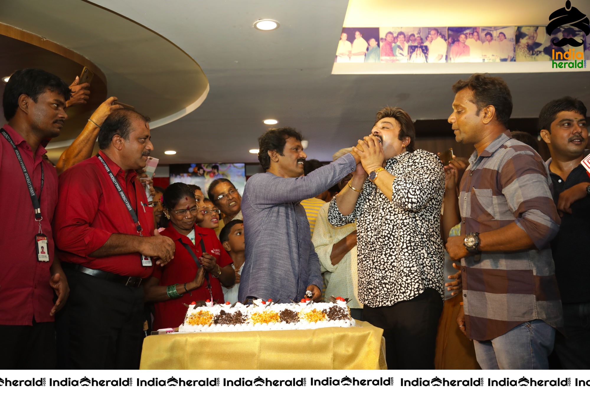 Kamala Cinemas Honours Director Cheran Post Biggboss Success Set 2