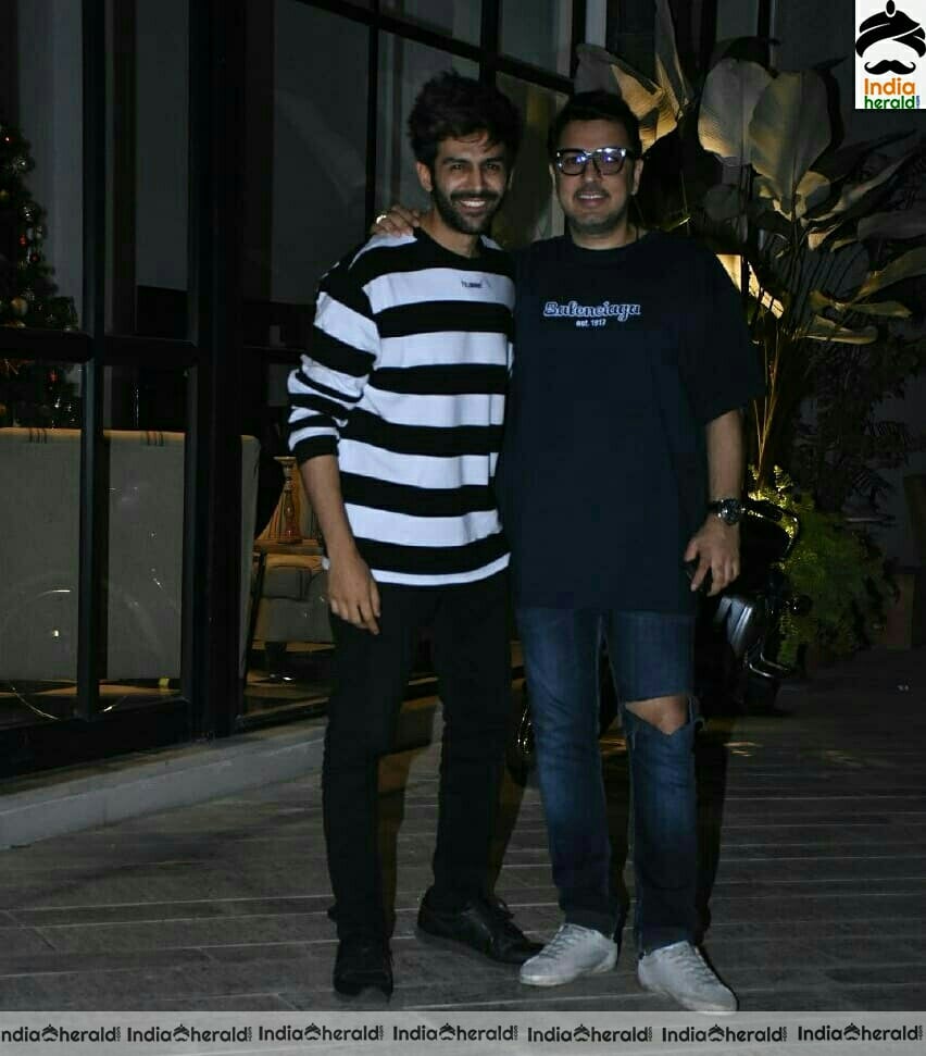 Kartik Aaryan and Dinesh Vijayan Spotted At Khar