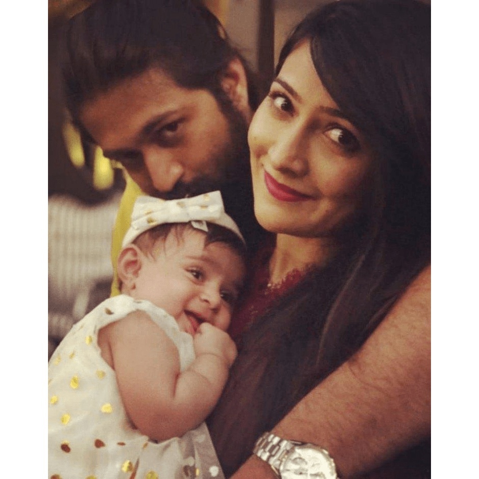 KGF Star Yash Cute Family Stills