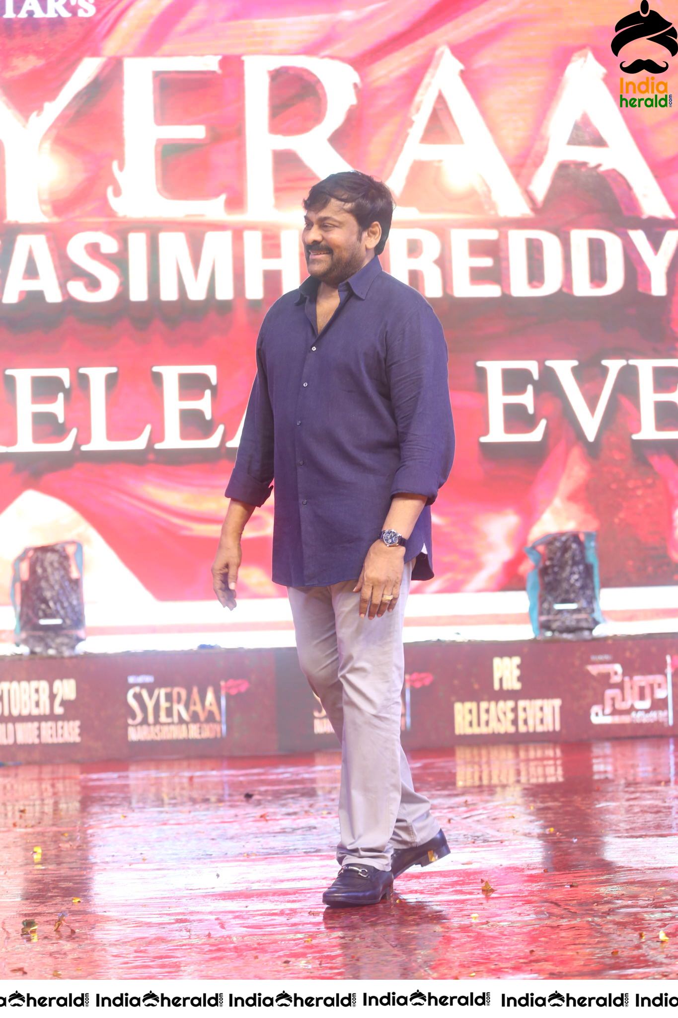 Mega Star Chiranjeevi Speech At Sye Raa Event Set 1