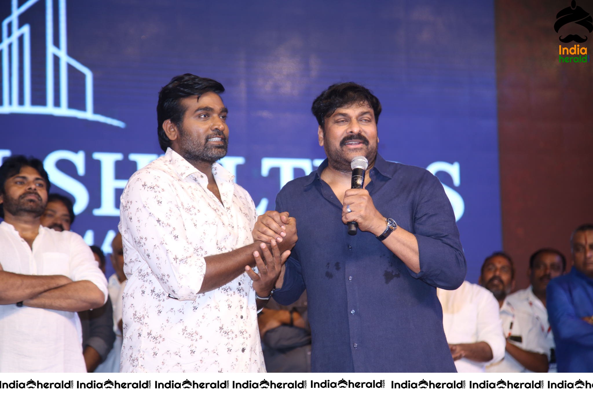 Mega Star Chiranjeevi Speech At Sye Raa Event Set 3