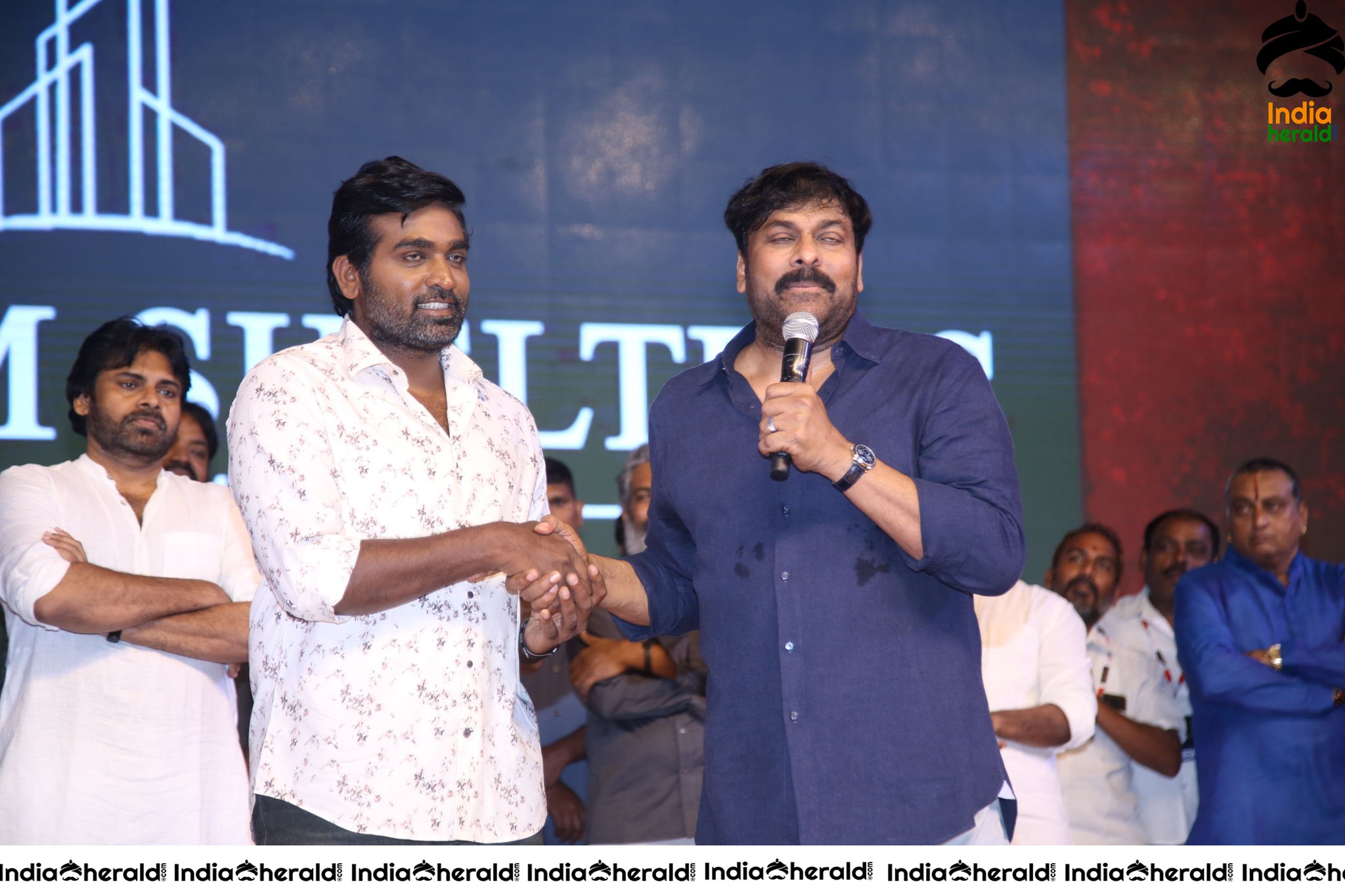 Mega Star Chiranjeevi Speech At Sye Raa Event Set 3