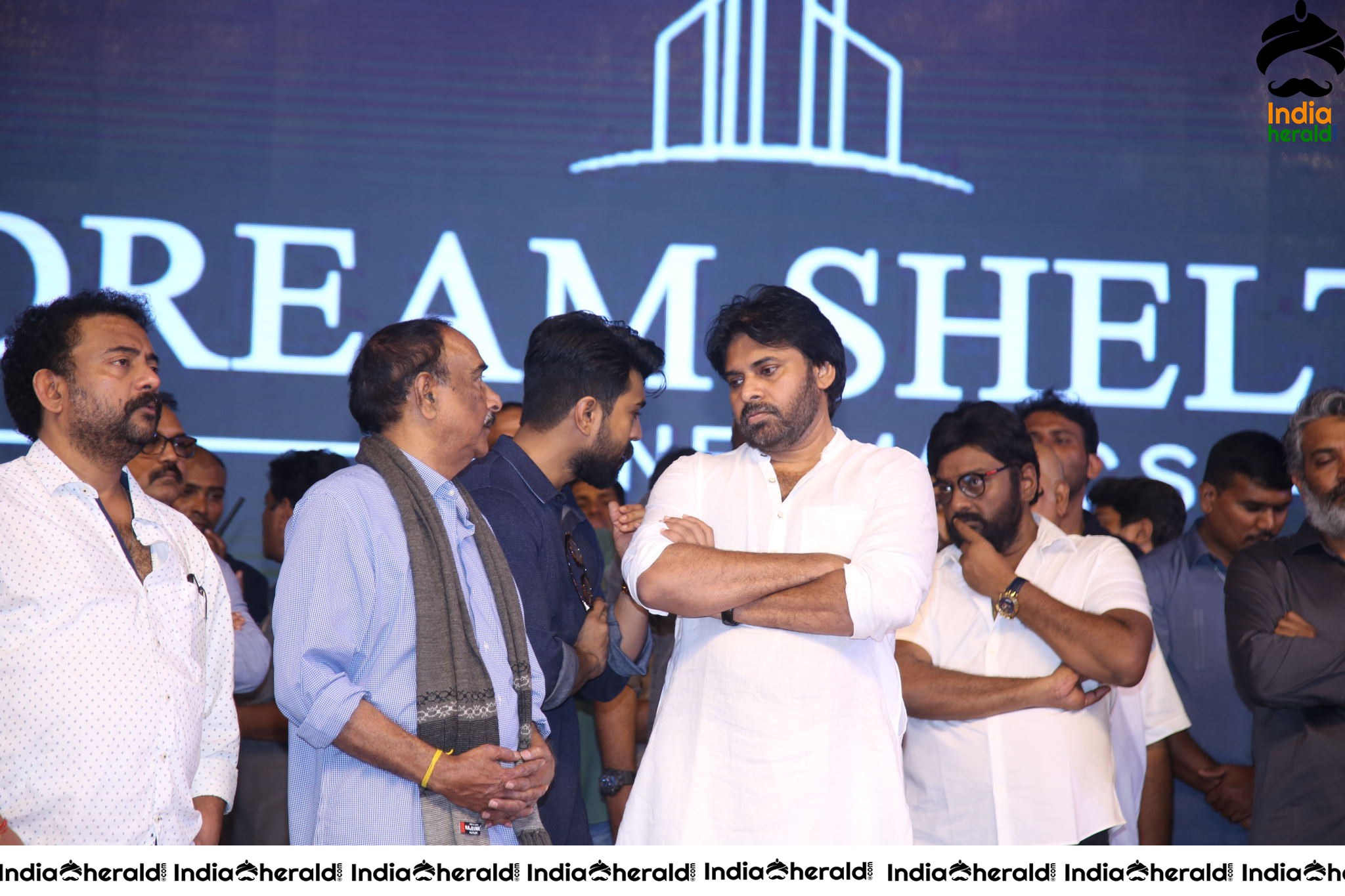 Mega Star Chiranjeevi Speech At Sye Raa Event Set 3