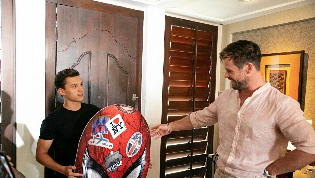 MIB International Agent H Meets Peter Parker aka Spiderman For A Hilarious Super Hero Interview