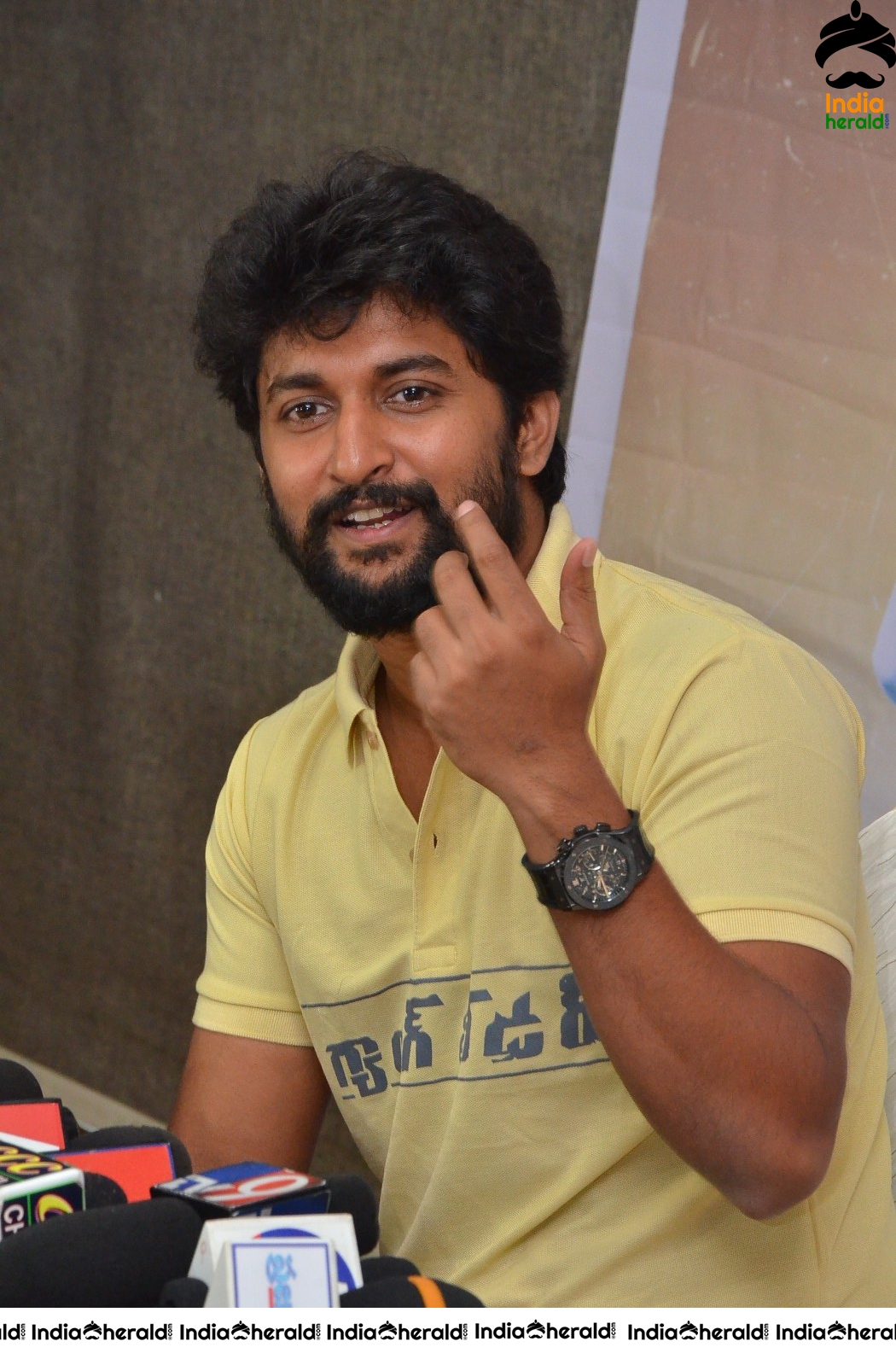 Nani At Gang Leader Press Meet In Rajmundry Set 1