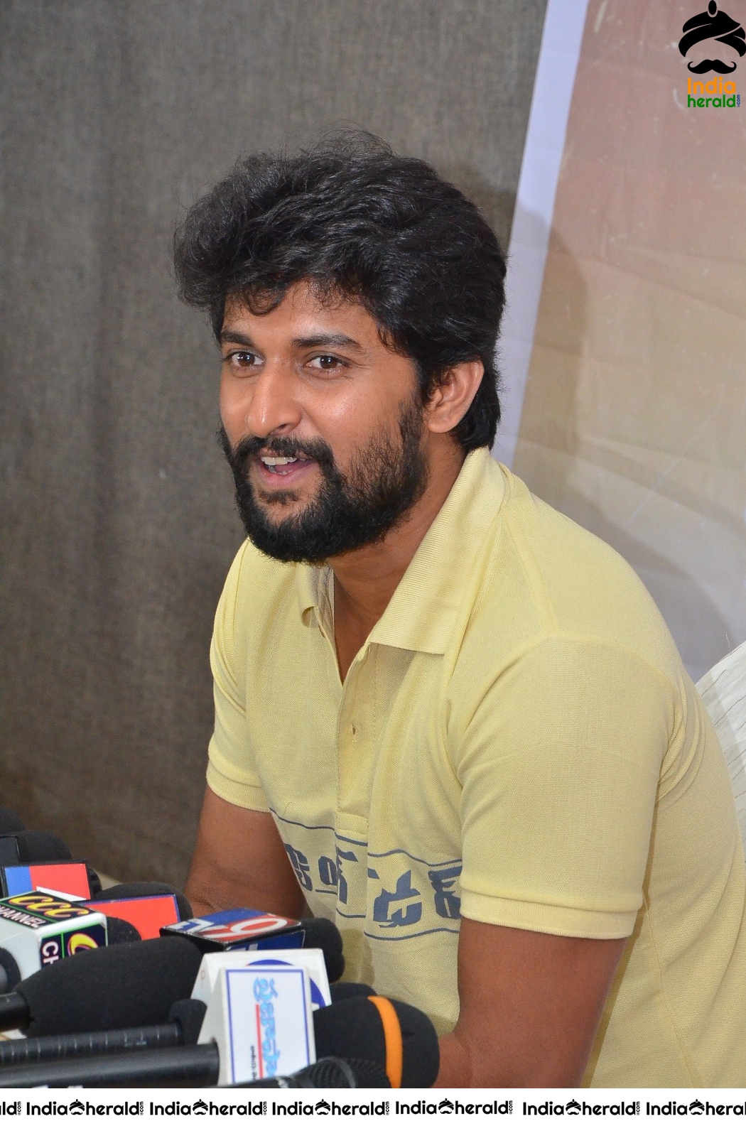 Nani At Gang Leader Press Meet In Rajmundry Set 1