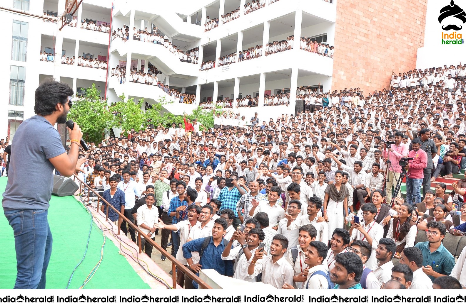 Nani Promoting Gang Leader Movie At VVIT College Set 4